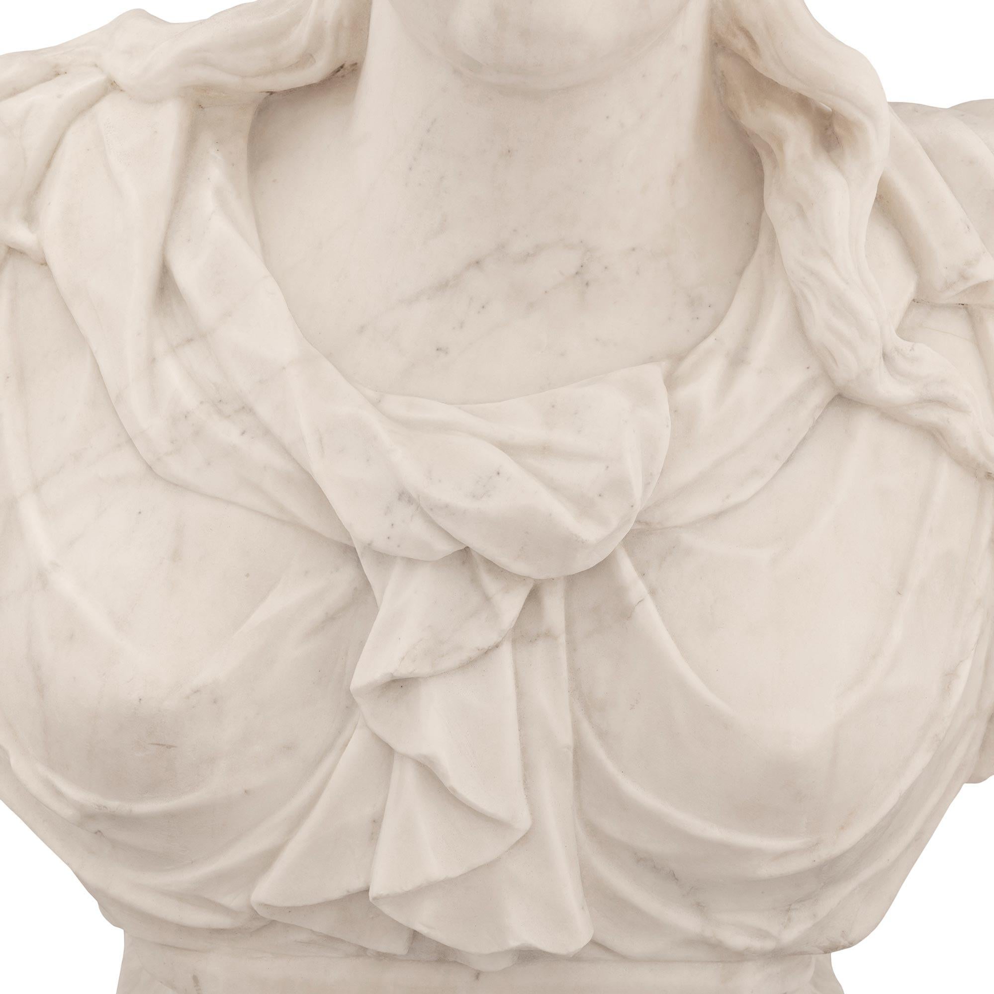 Italian, Late 17th / Early 18th Century, White Carrara Marble Bust of Athena For Sale 5
