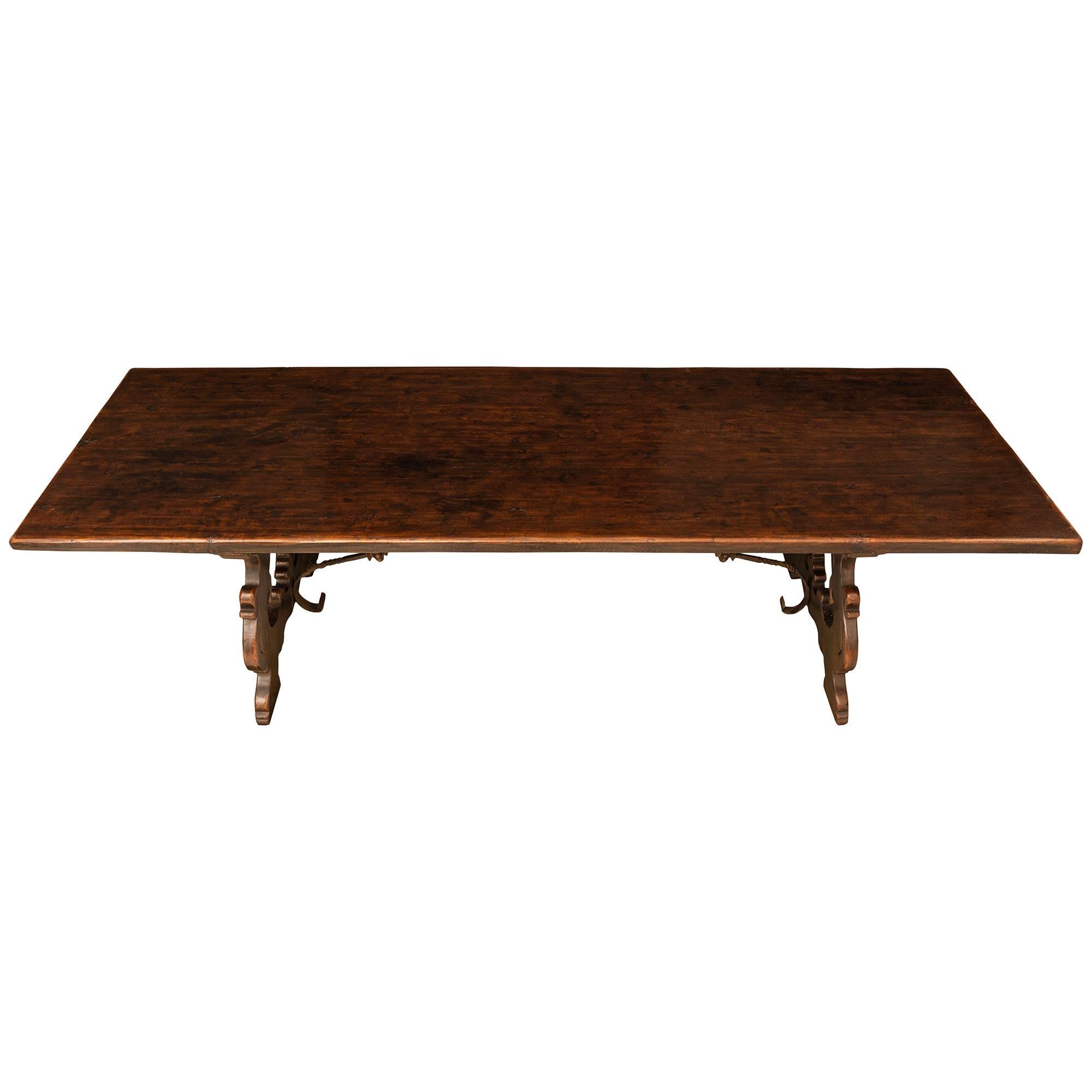 Italian Late 18th Century Baroque St. Walnut And Wrought Iron Trestle Table In Good Condition In West Palm Beach, FL
