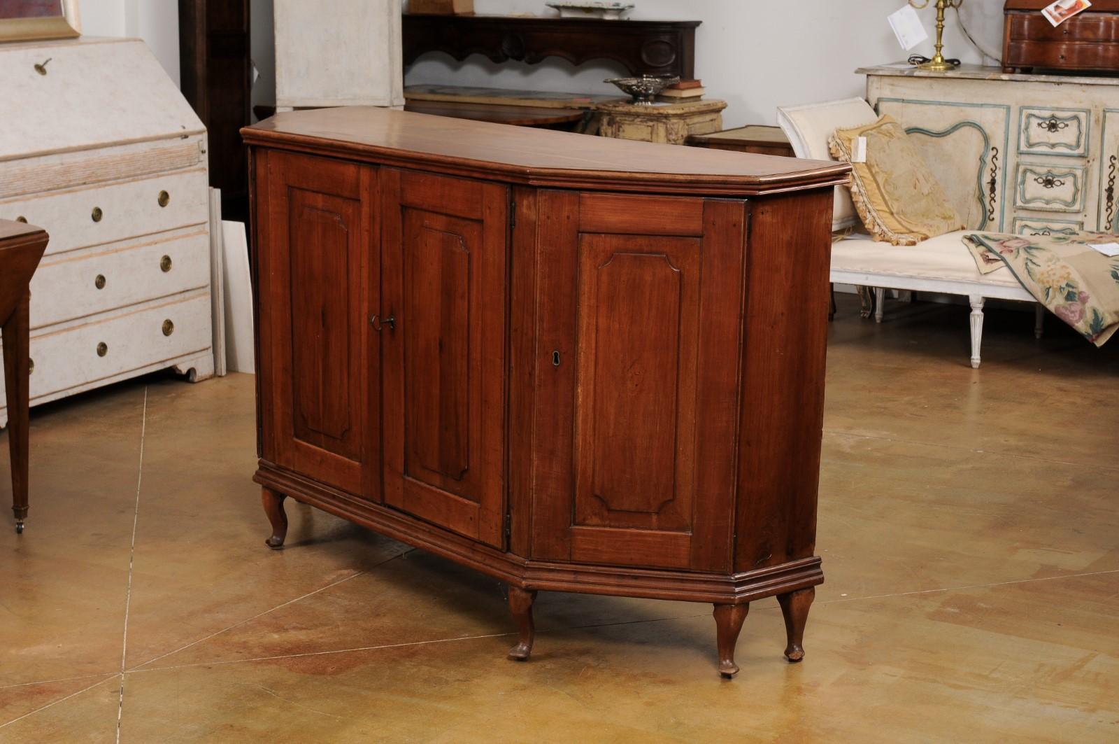 Italian Late 18th Century Cherry Sideboard with Four Doors and Canted Sides 4