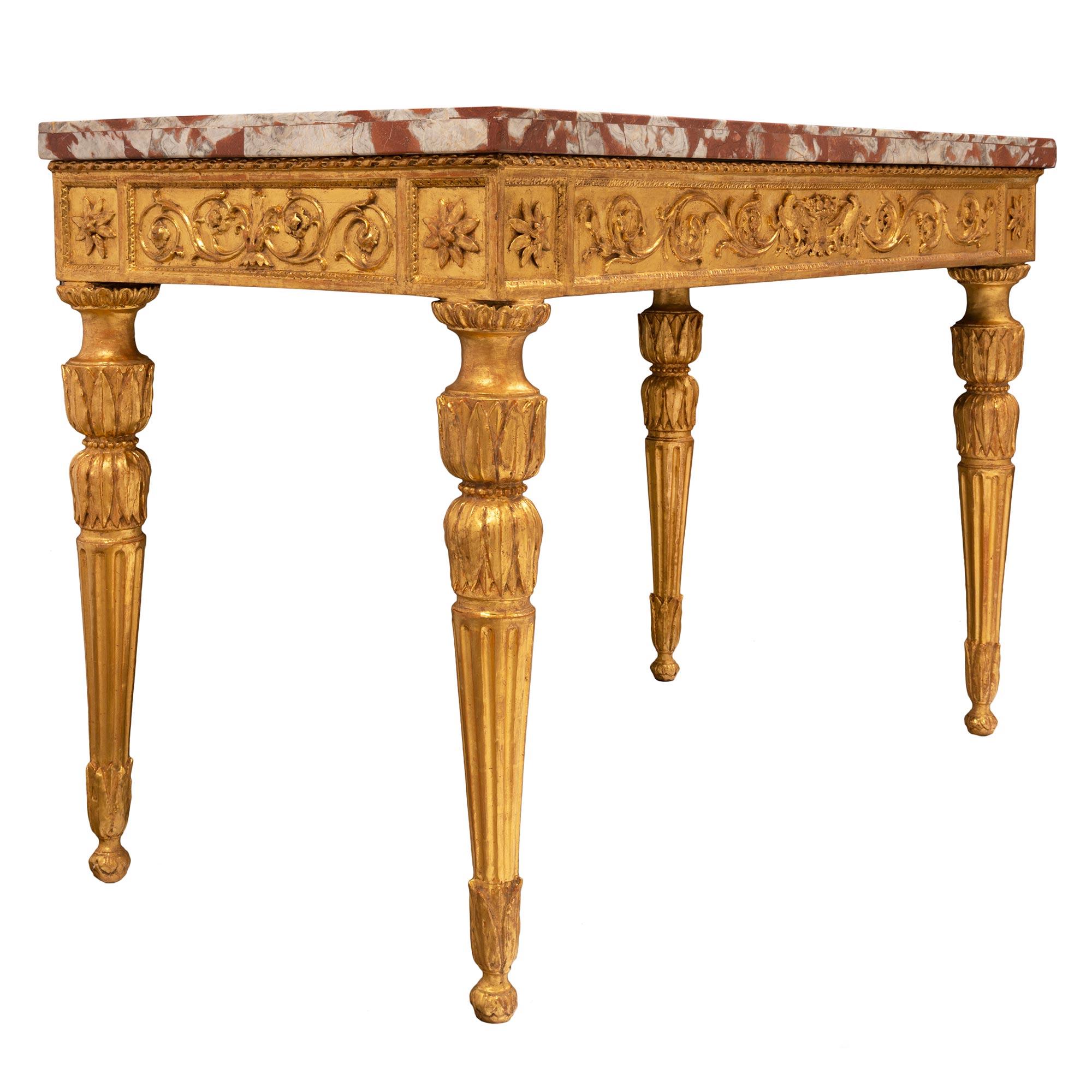Italian Late 18th Century Giltwood Freestanding Console In Good Condition For Sale In West Palm Beach, FL