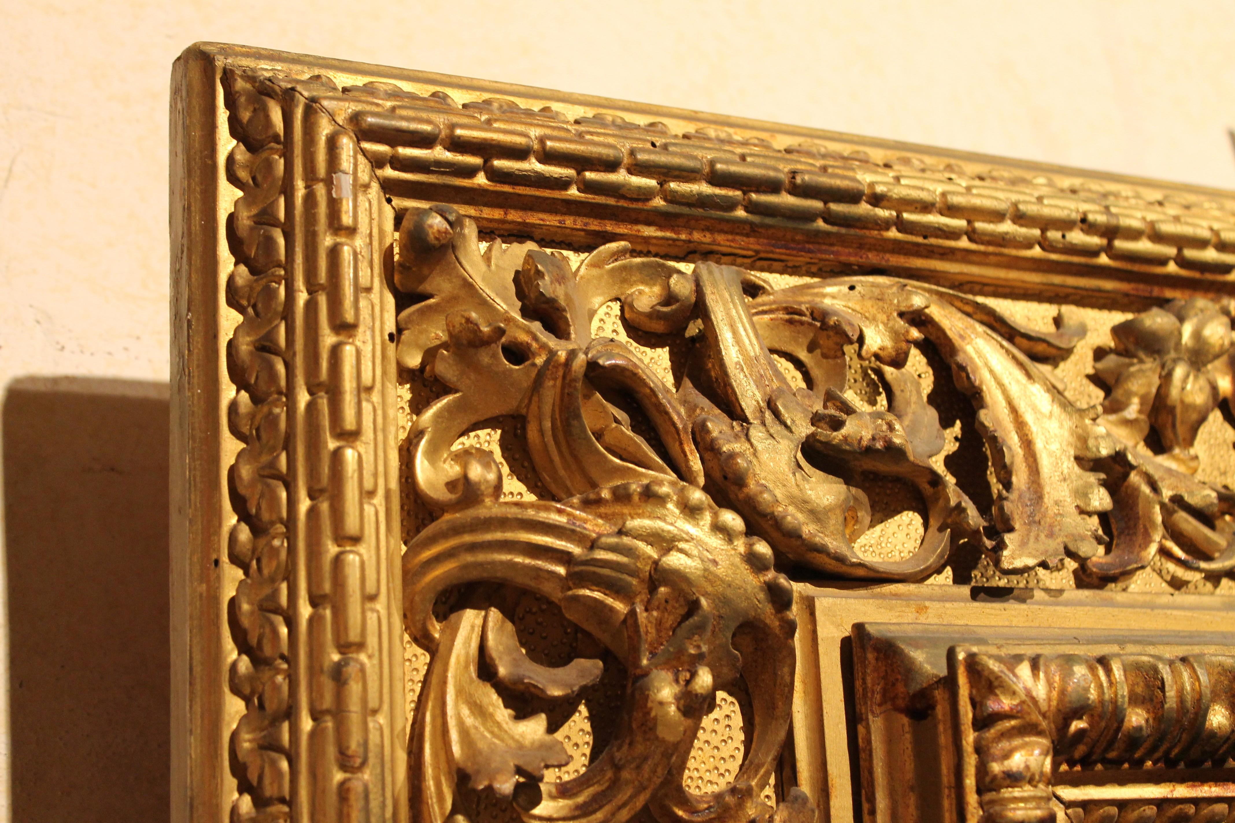 Italian Louis XVI Style Rectangular Hand Carved Gilt Wood Frame with Mirror 4