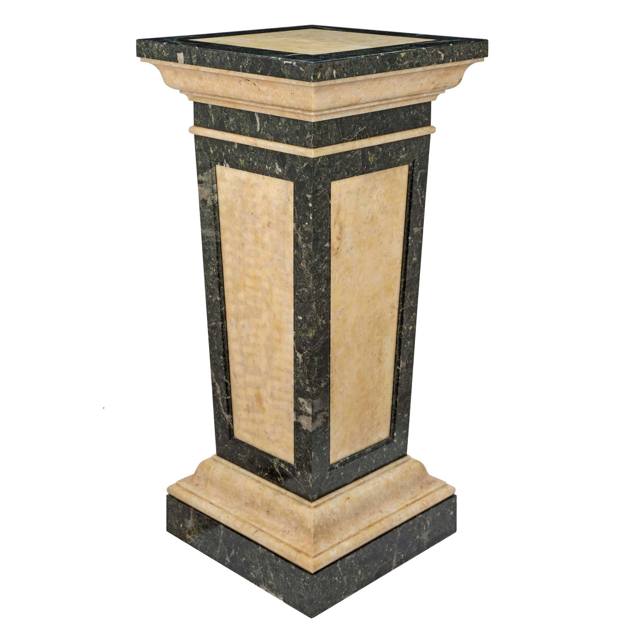 Italian Late 19th Century Neoclassical Style Alabaster and Marble Pedestal For Sale 1