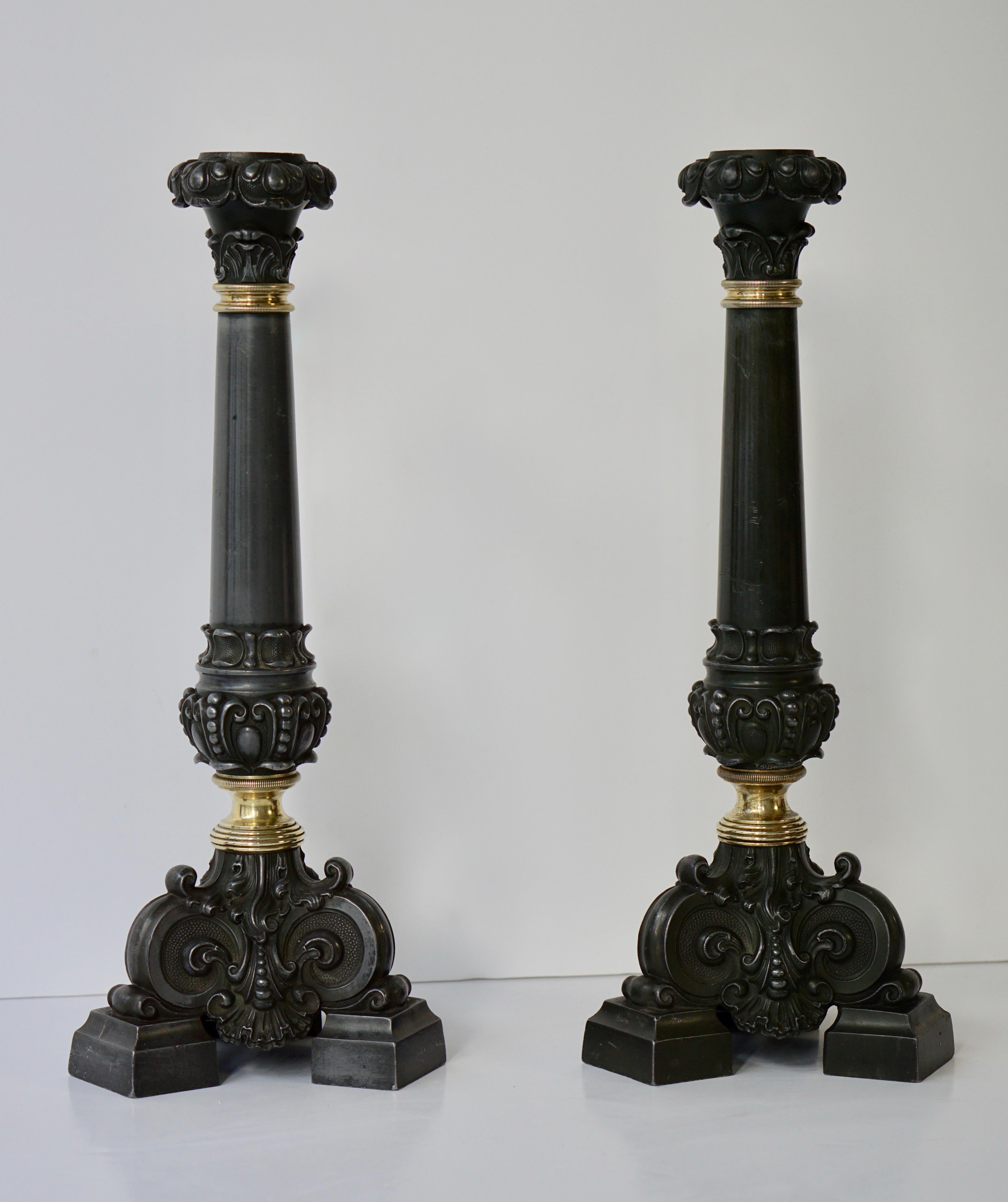 Italienisches Paar antiker Messing-Kerzenhalter aus dem späten 19. Jahrhundert im Angebot 6