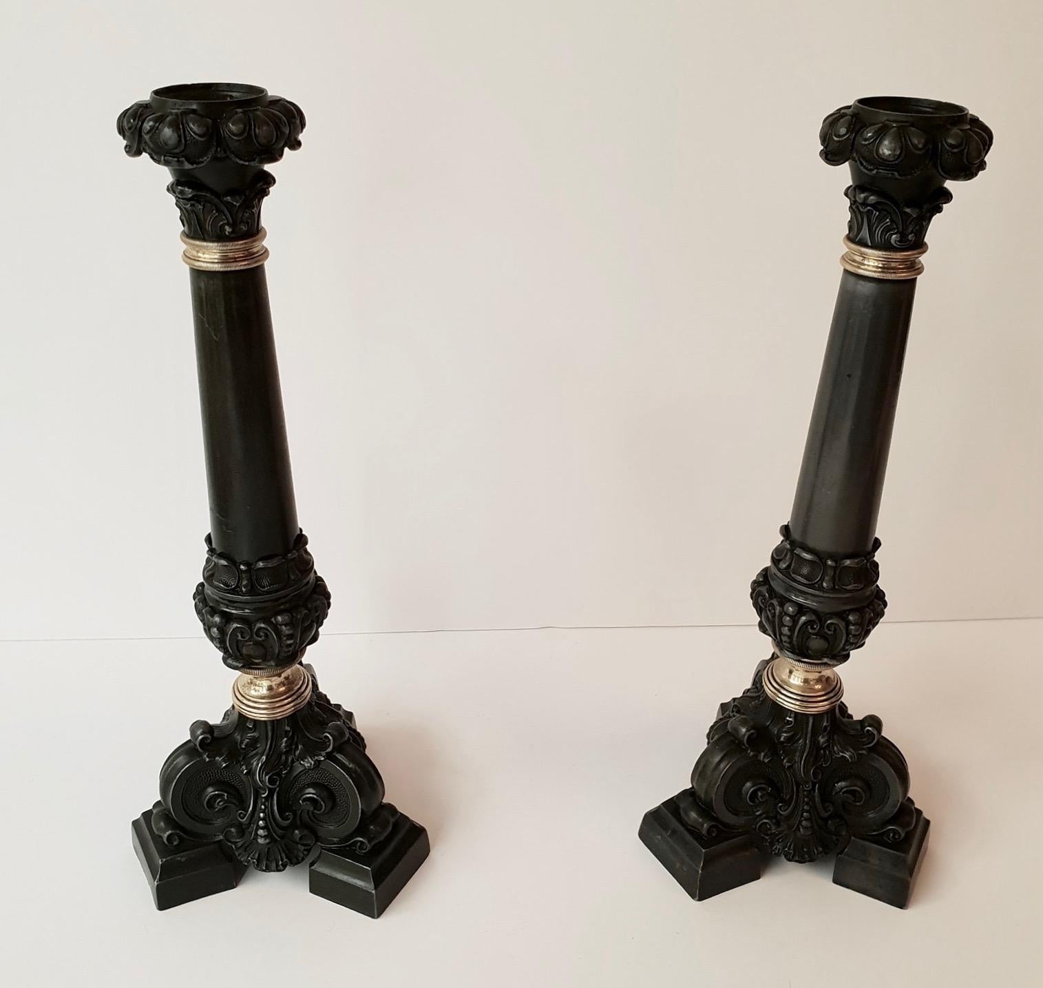 Italian Late 19th Century Pair of Antique Brass Candleholders For Sale 1