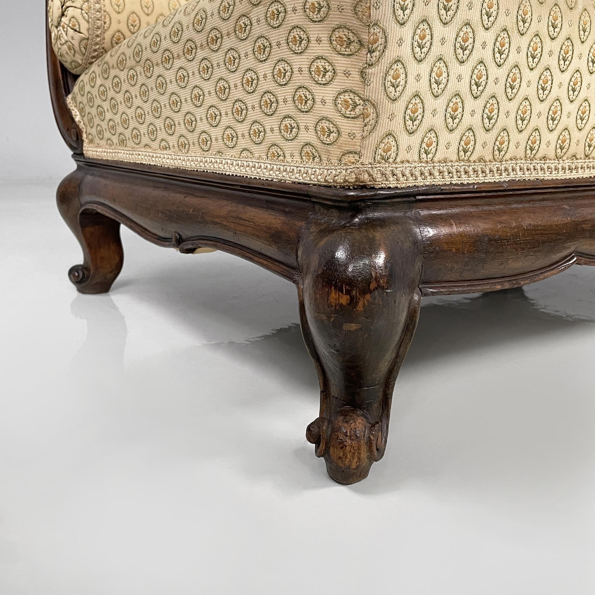 Poltrone italiane in stile fine Ottocento in legno e tessuto beige, anni '30 in vendita 11