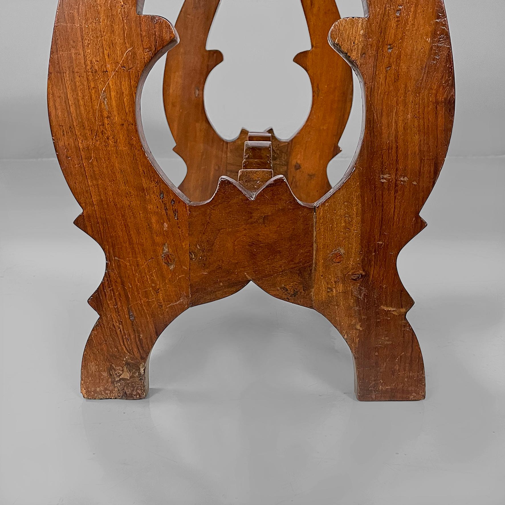 Tables basses italiennes de la fin du XIXe siècle en bois finement ouvragé, années 1930 en vente 10