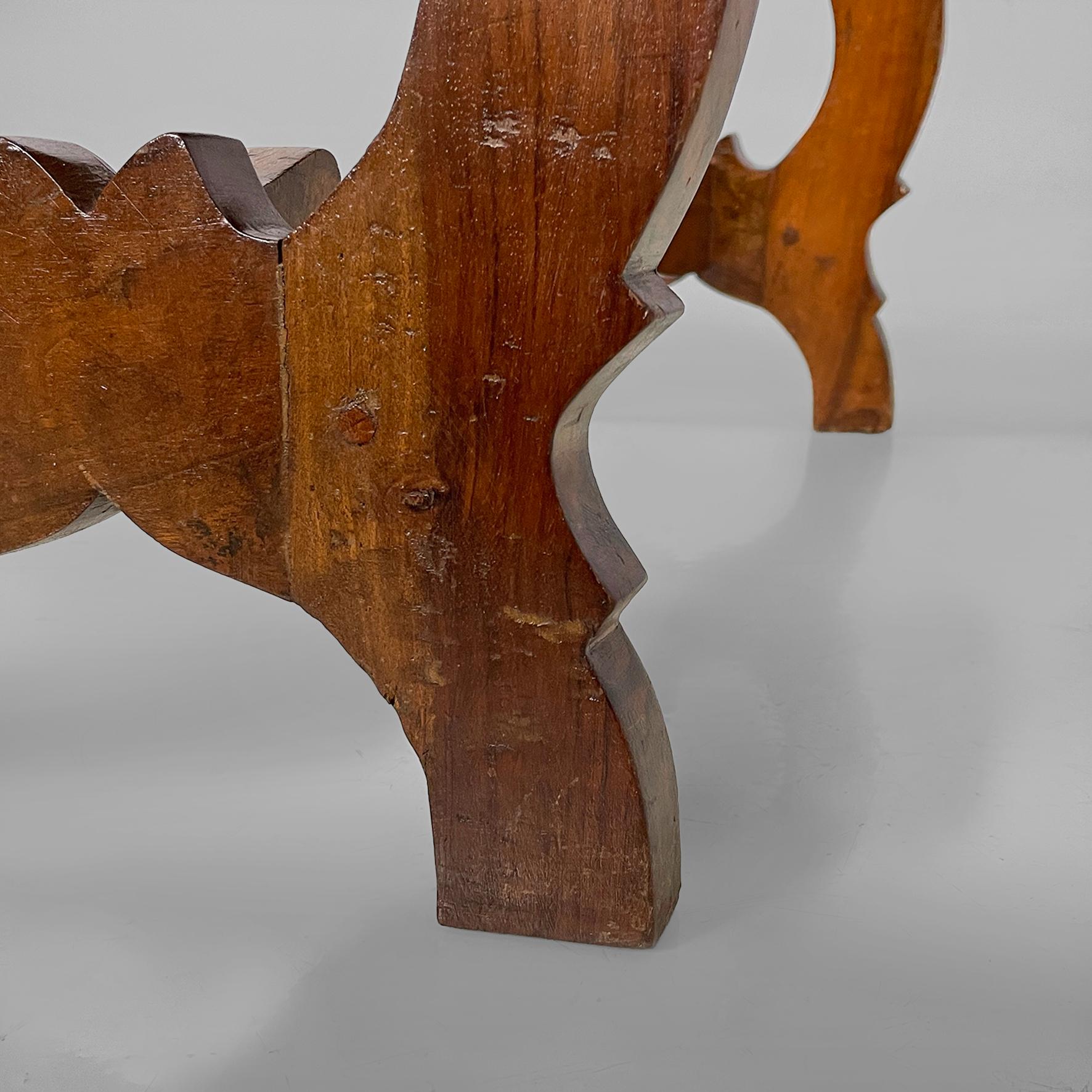 Tables basses italiennes de la fin du XIXe siècle en bois finement ouvragé, années 1930 en vente 11