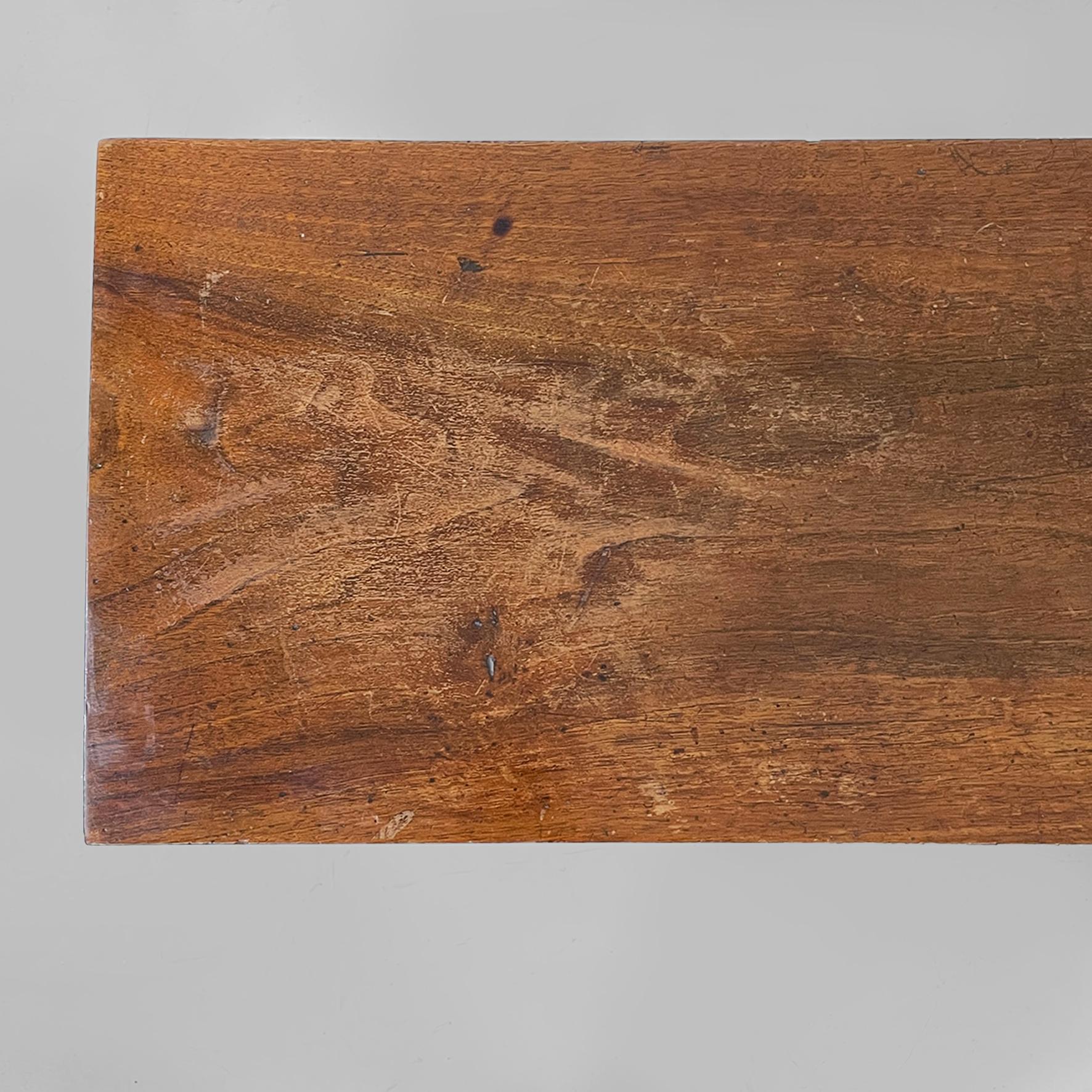 Bois Tables basses italiennes de la fin du XIXe siècle en bois finement ouvragé, années 1930 en vente