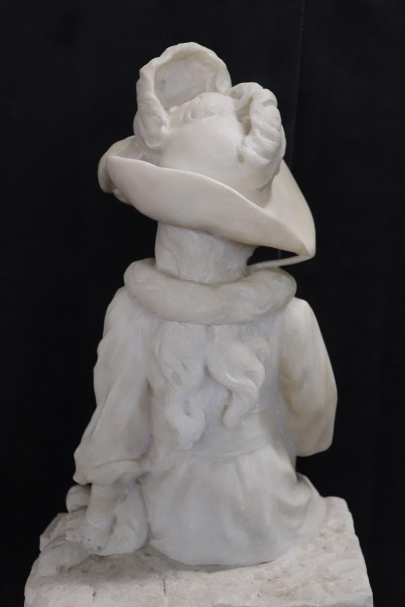 Scultura antica in marmo bianco italiana della fine del XIX secolo 3