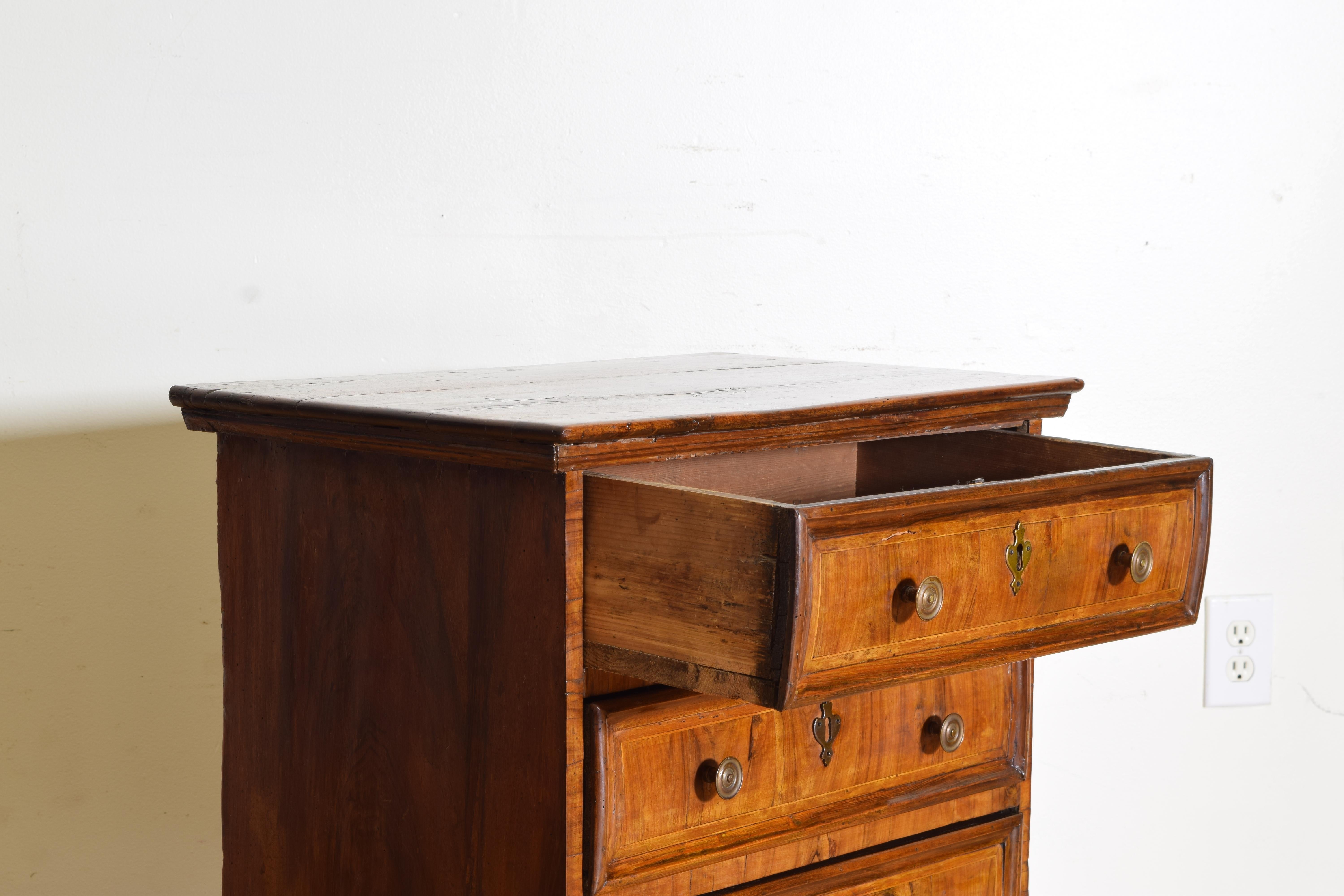 Italian Late Baroque Light Walnut Veneered & Inlaid 4 Drawer Bedside Commode In Good Condition In Atlanta, GA