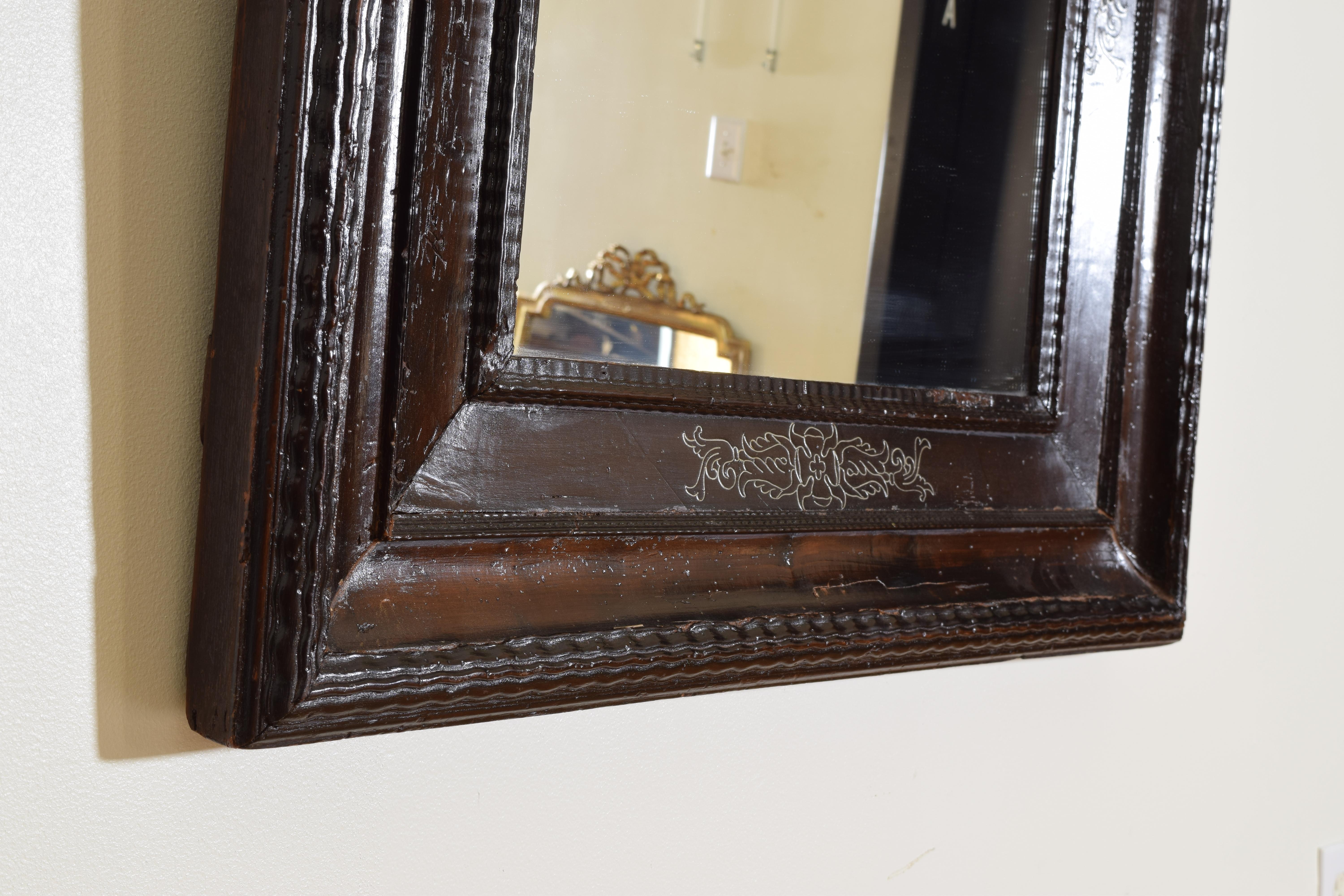 Italian Late Baroque Period Ebonized and Pewter Inlaid Wall Mirror, circa 1700 For Sale 1