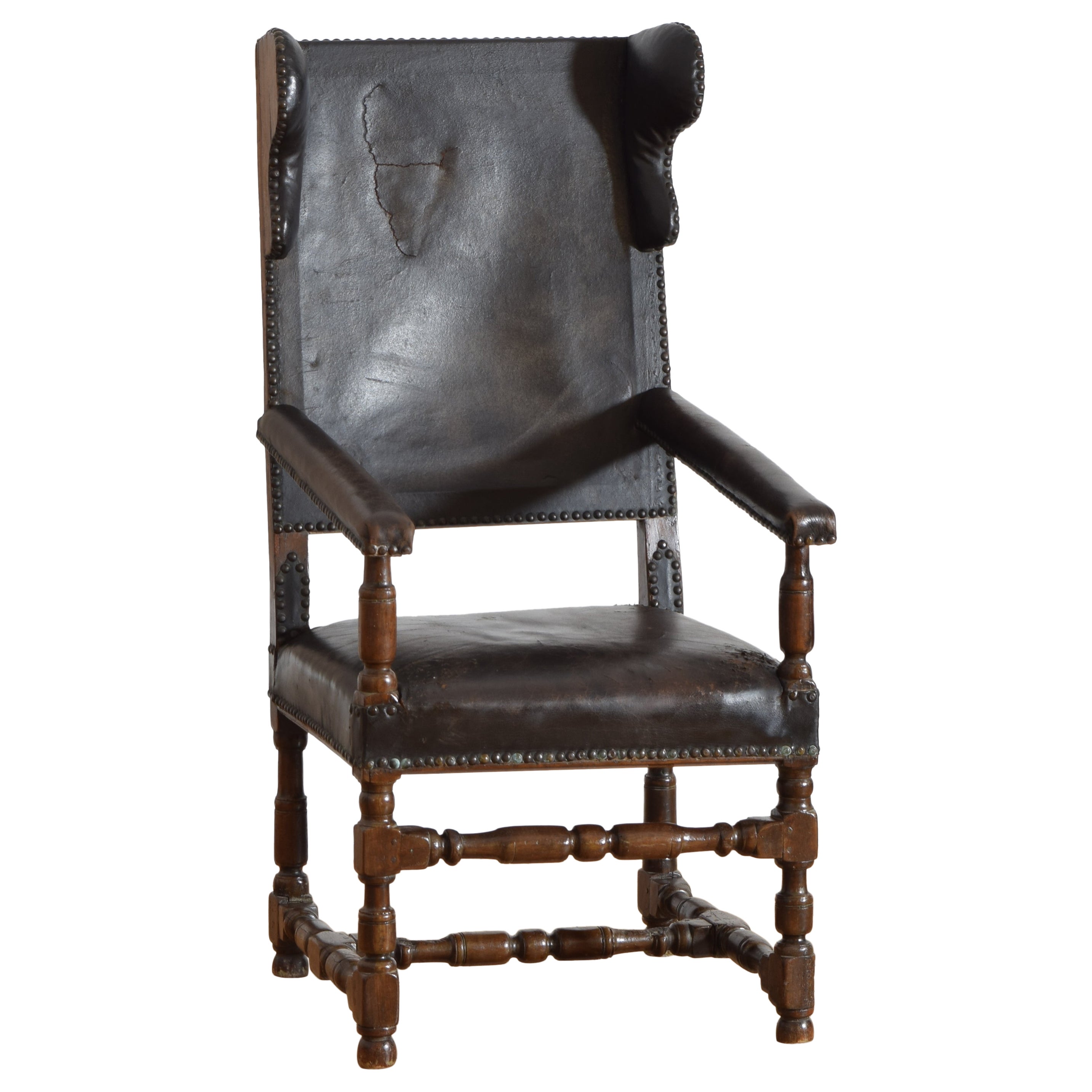 Italienische spätbarocke Poltrona aus Nussbaum und Leder, ca. 1700