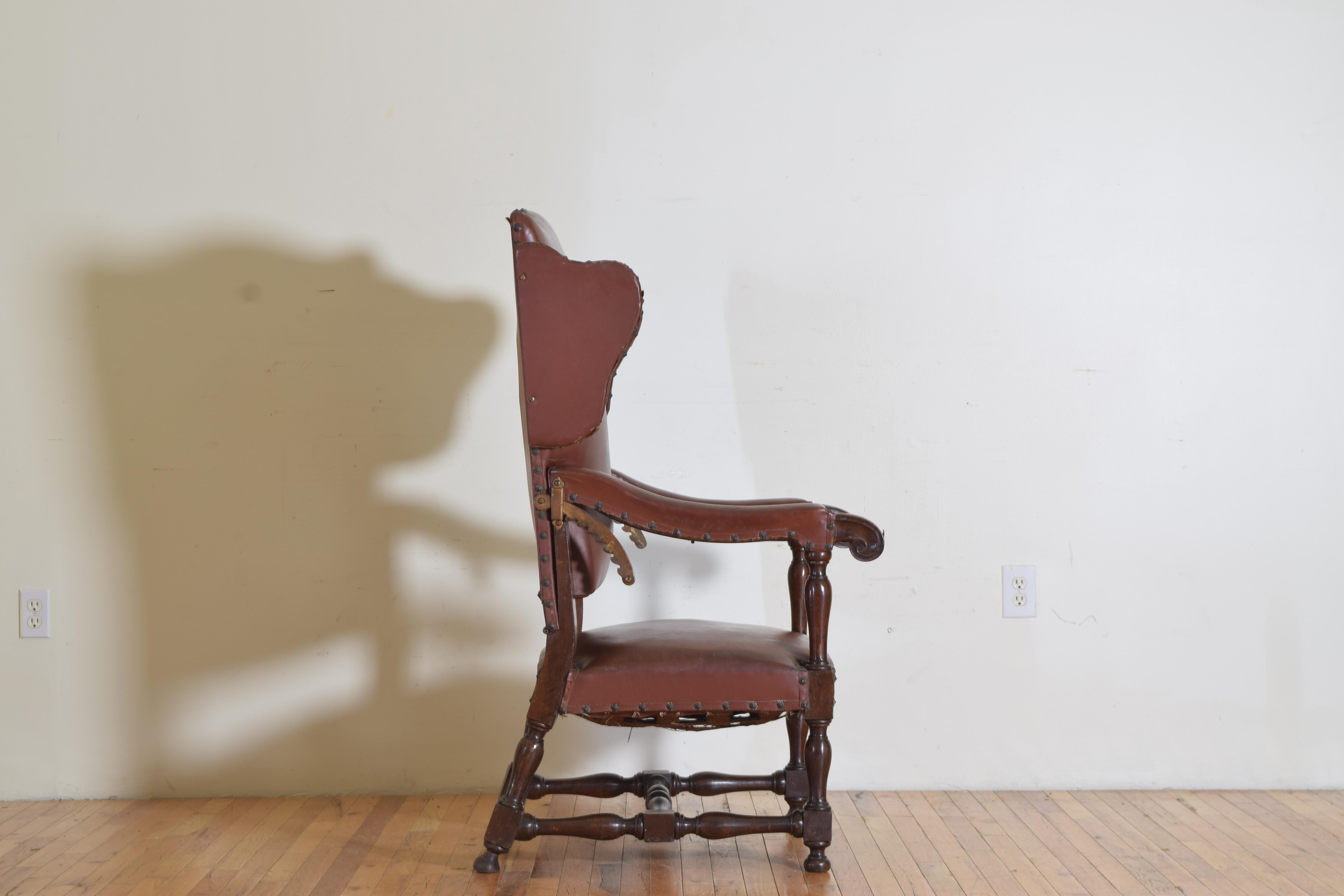 Italian Late Baroque Walnut & Upholstered Reclining Ratchet Armchair, ca. 1715 In Good Condition For Sale In Atlanta, GA