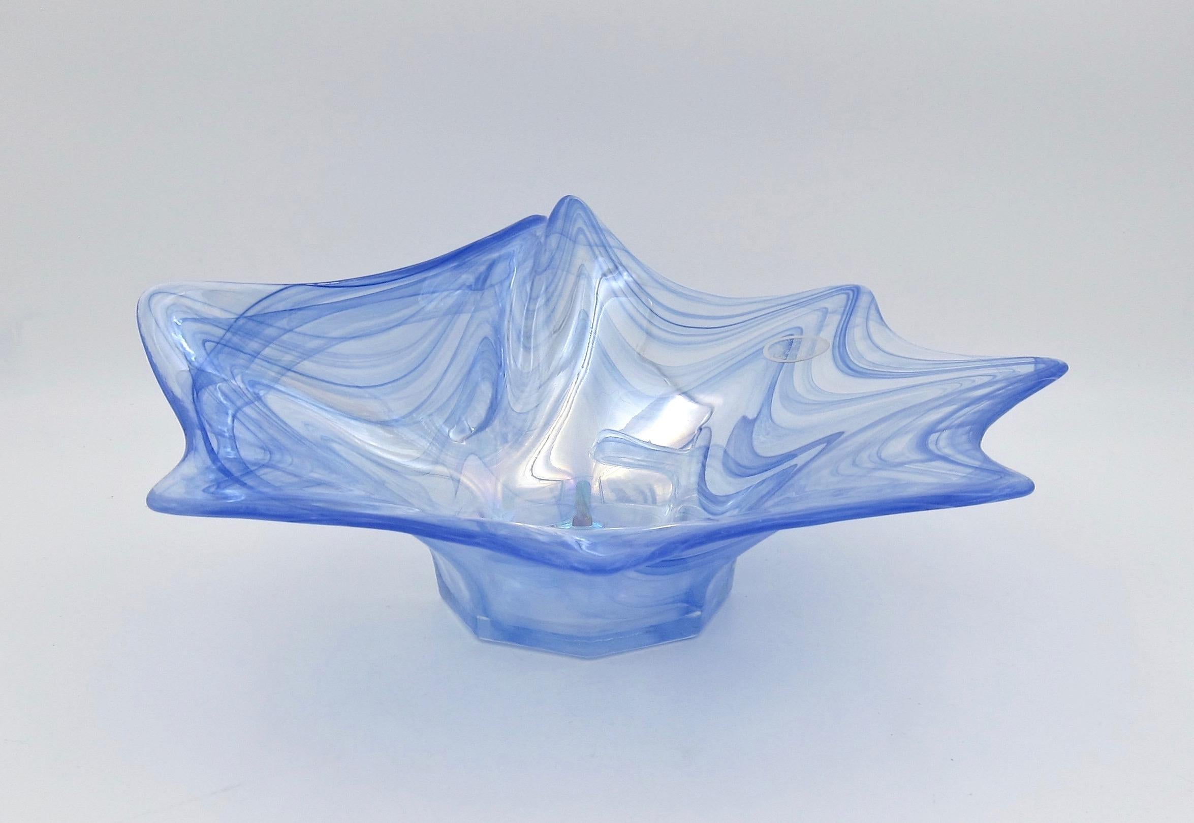 Italian Lavorazione Arte Murano Glass Bowl with Iridescence 3