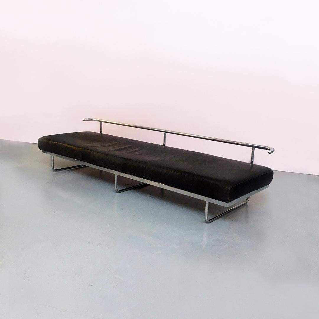 Italian LC5 Sofa by Le Corbusier, P.Jeannaret, and C.Perriand for Cassina, 1974 5