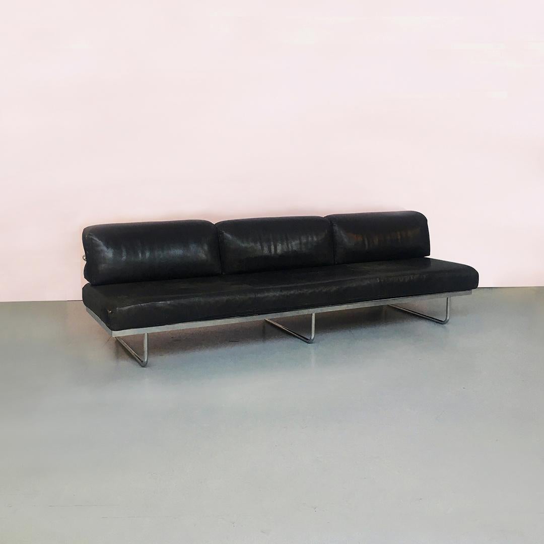 Mid-Century Modern Italian LC5 Sofa by Le Corbusier, P.Jeannaret, and C.Perriand for Cassina, 1974