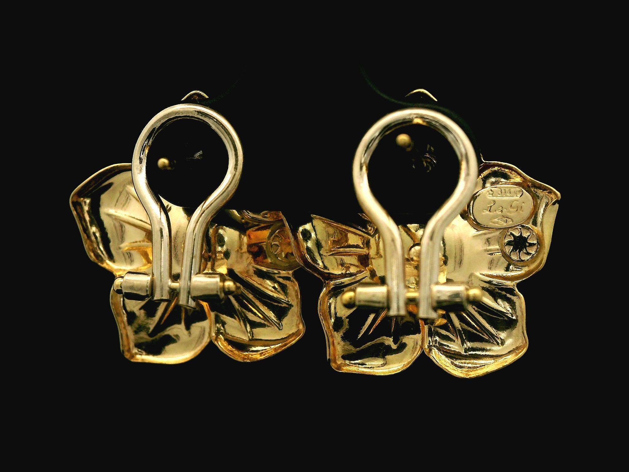 Italian Le Gi 18k Yellow Gold Pearl Cluster Flower Omega Earrings For Sale 1