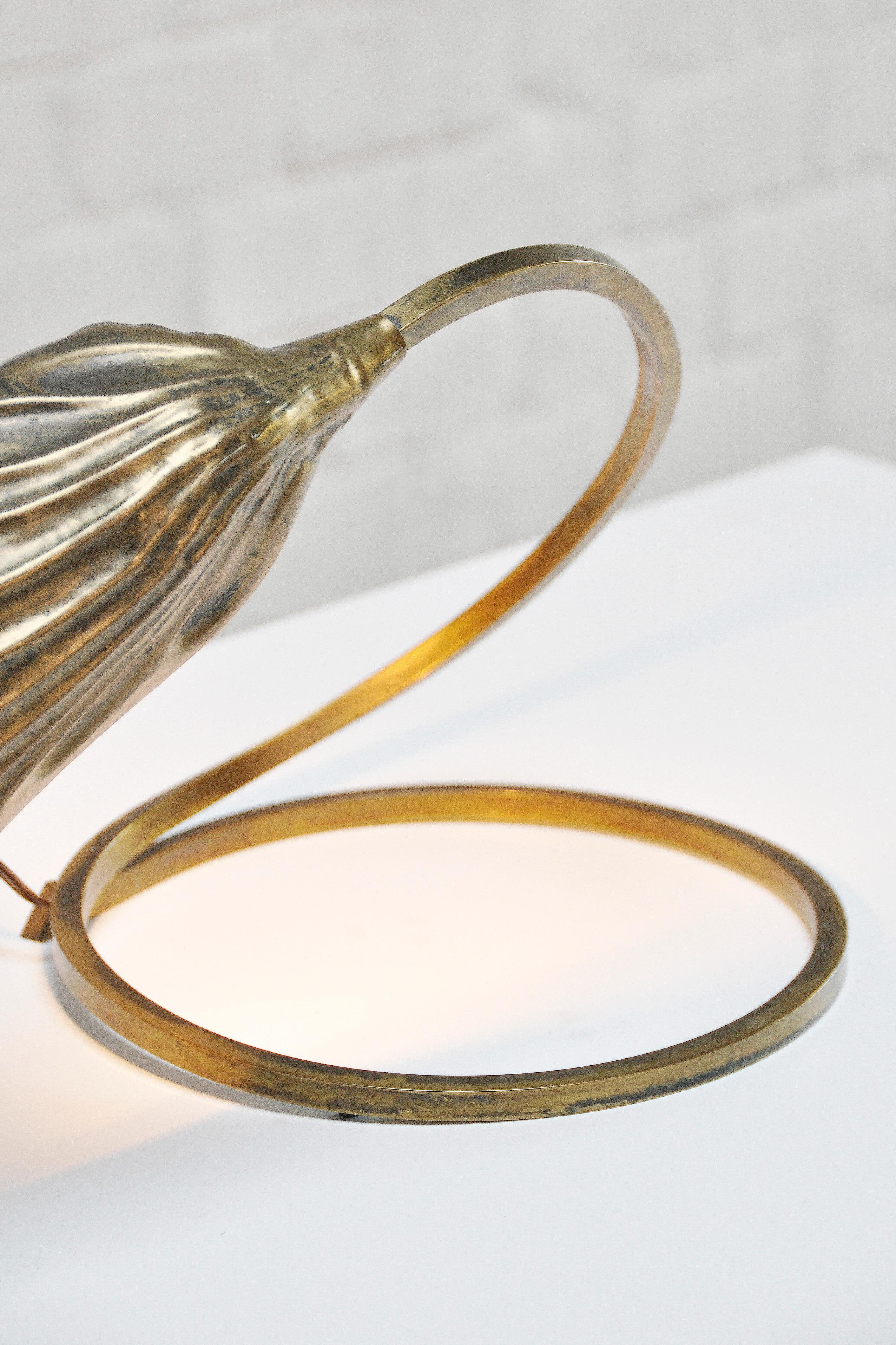 Italian Leaf Shaped Table Lamp in Brass by Tommaso Barbi for Carlo Giorgi, 1970s For Sale 2