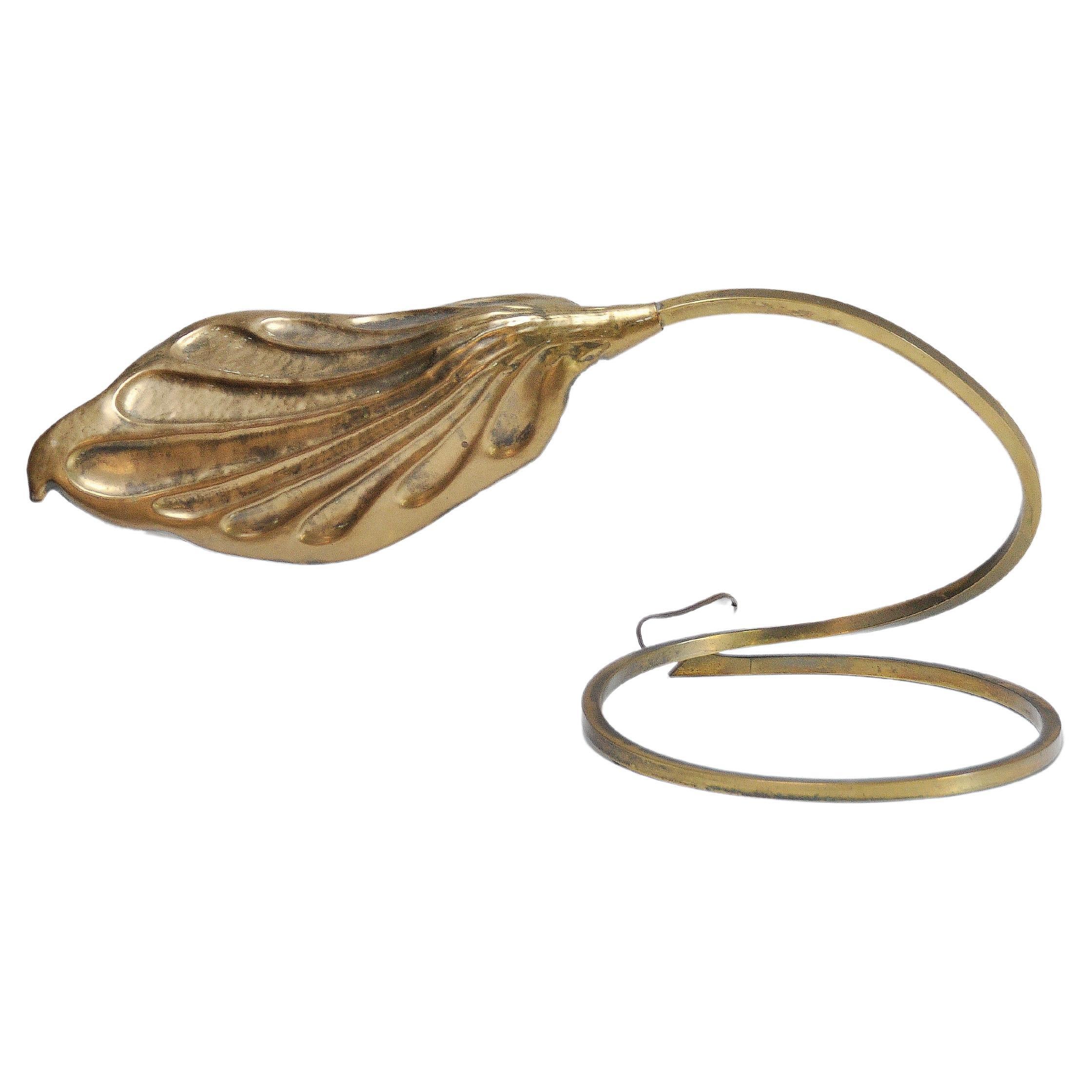 Italian Leaf Shaped Table Lamp in Brass by Tommaso Barbi for Carlo Giorgi, 1970s For Sale