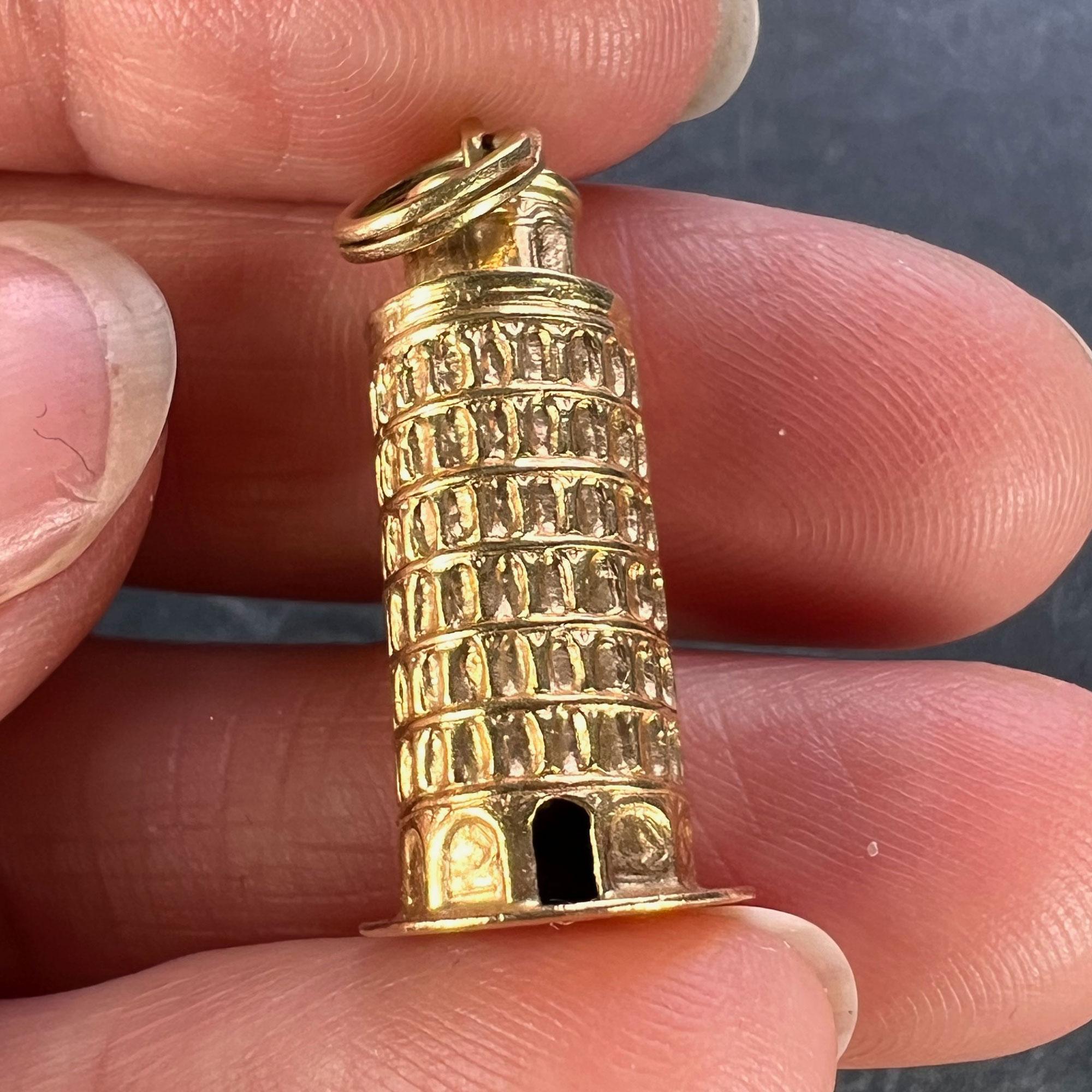 Italian Leaning Tower of Pisa 18K Yellow Gold Charm Pendant For Sale 2