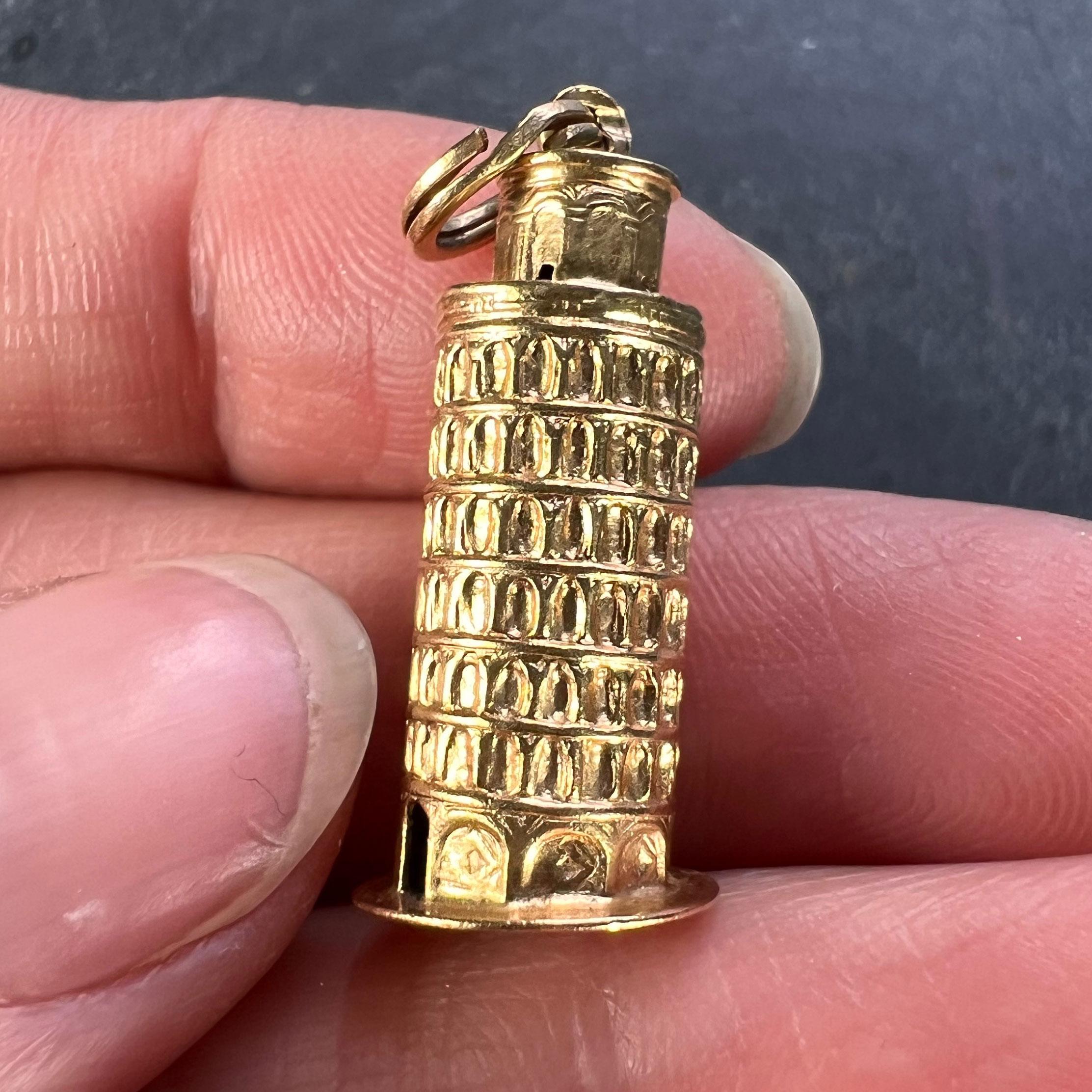 Italian Leaning Tower of Pisa 18K Yellow Gold Charm Pendant For Sale 4