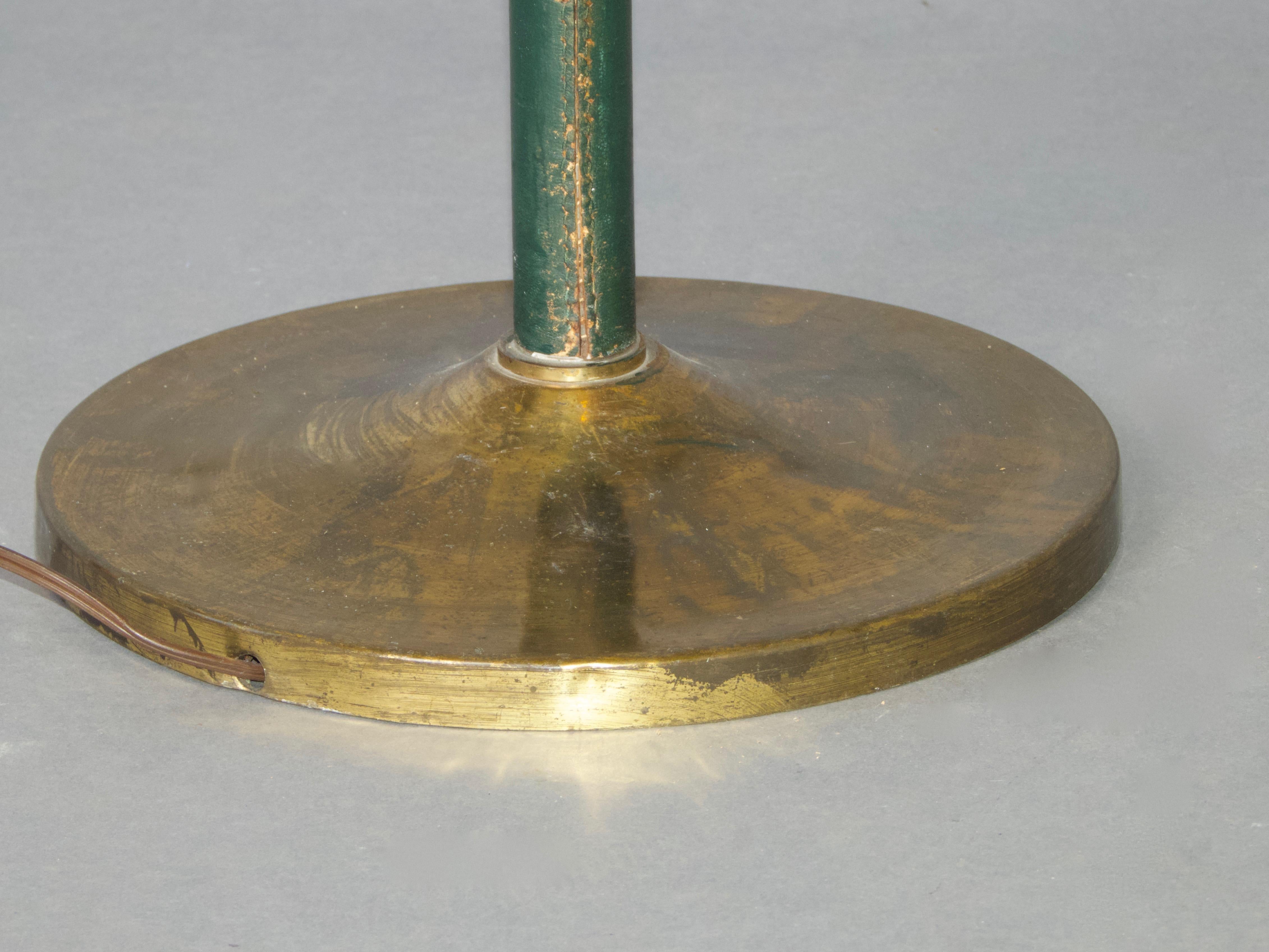Lampadaire italien en cuir et laiton en vente 3