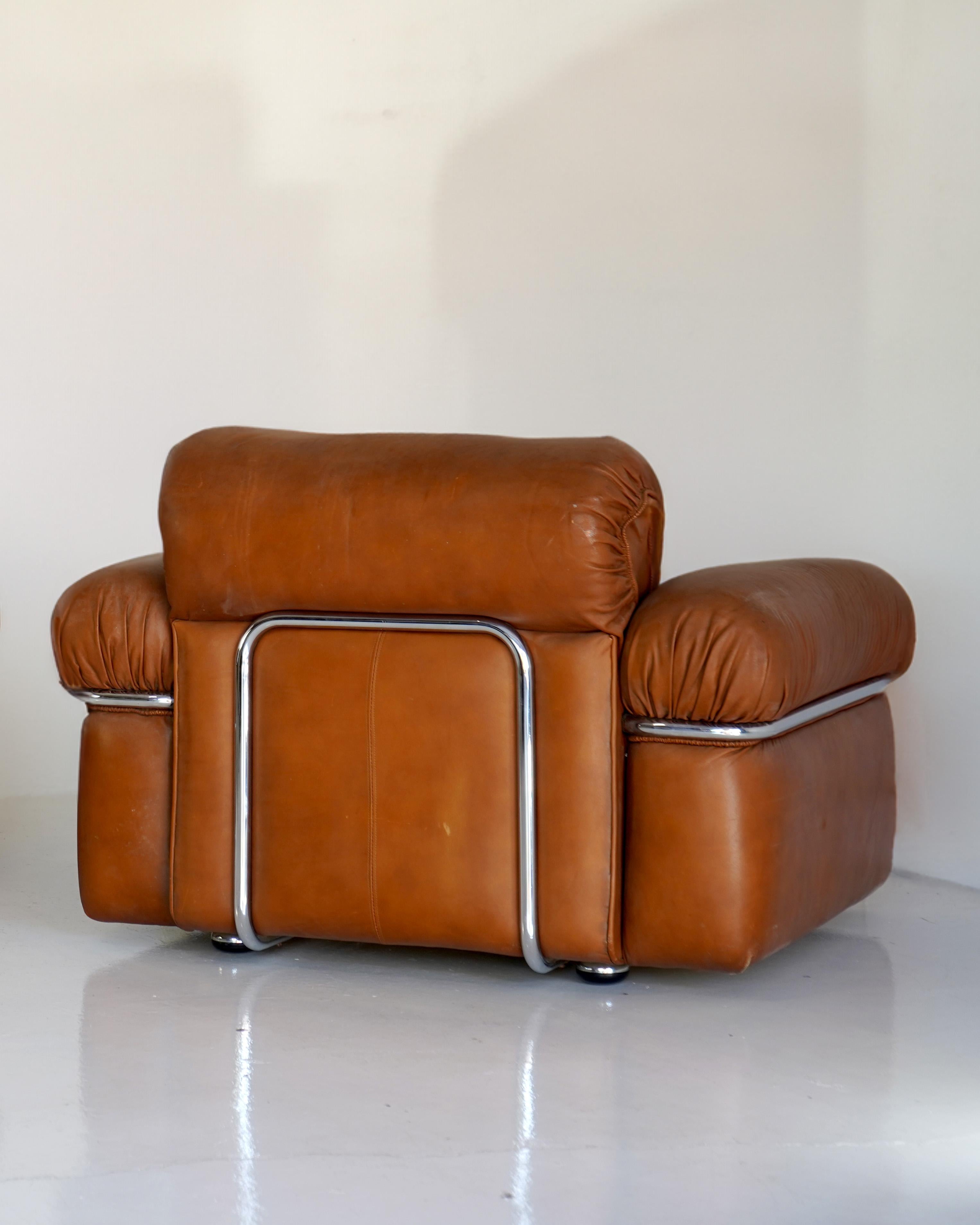 20th Century Italian Leather and Chrome Armchairs, Attributed to Adriano Piazzesi, Pair For Sale