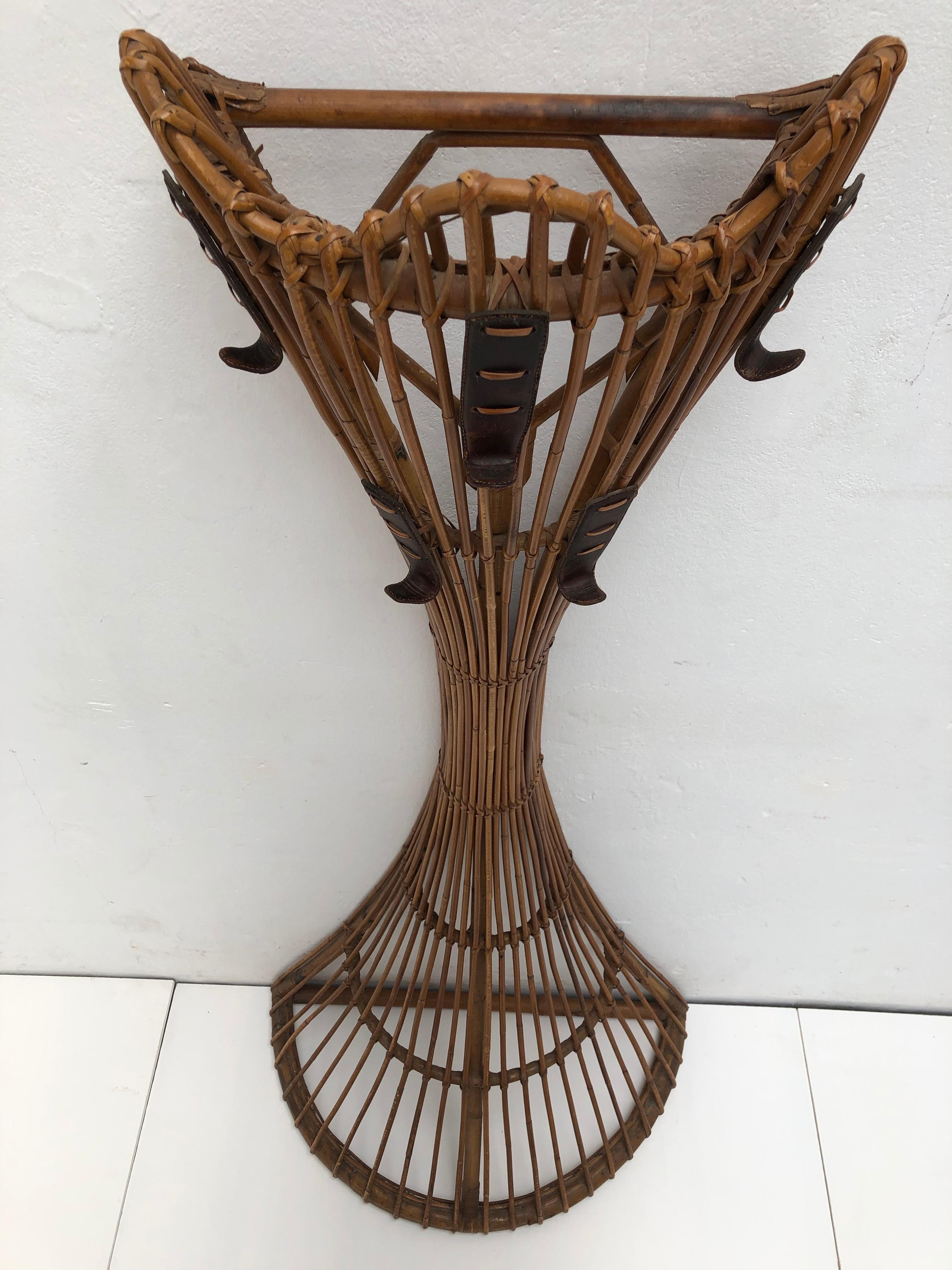 Italian Leather and Hand Woven Rattan Coatrack by Vintage Bonacina, 1950s For Sale 1