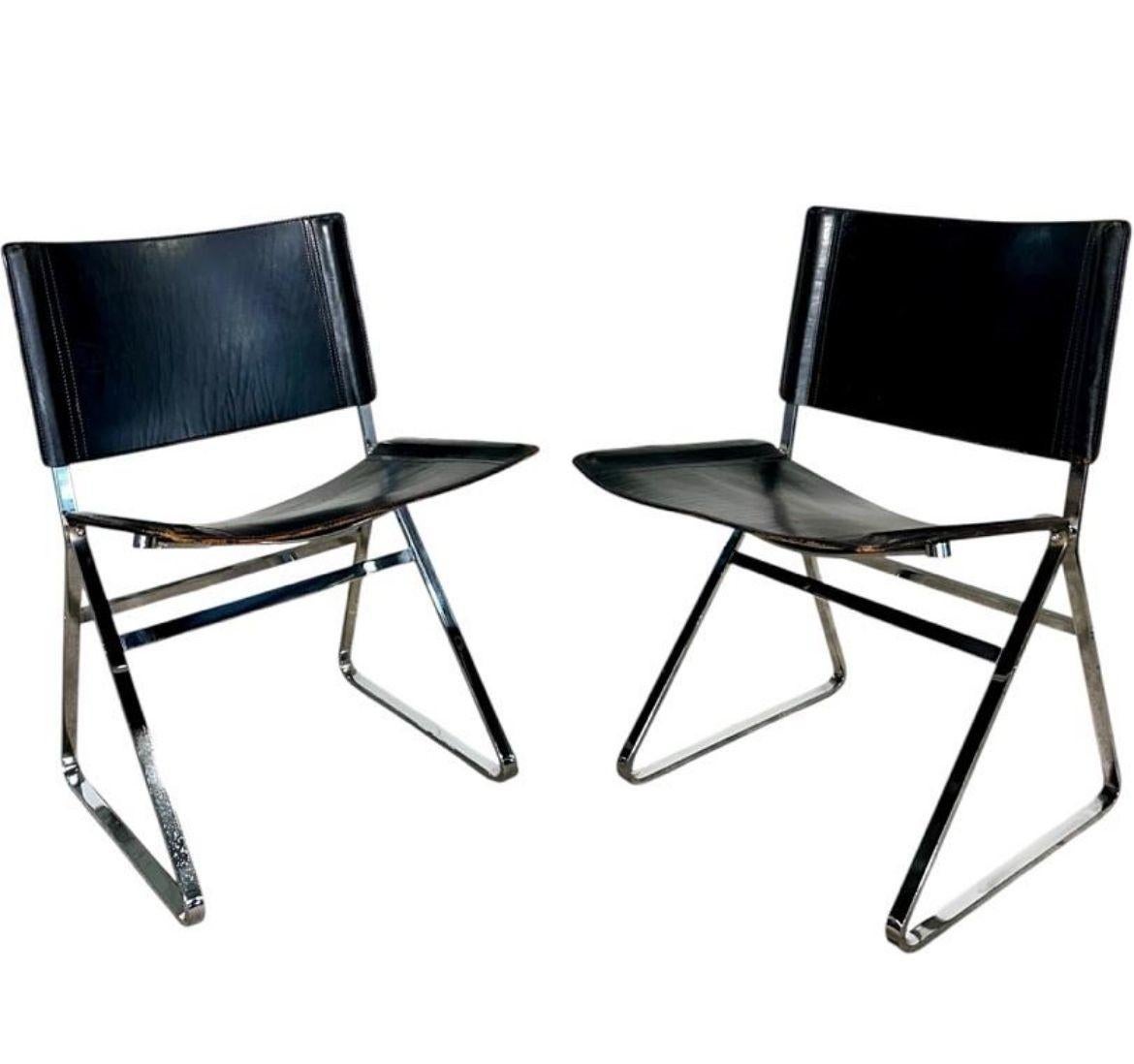 Italienische Esszimmerstühle aus Leder und Edelstahl, Italien 1970 (Moderne der Mitte des Jahrhunderts) im Angebot