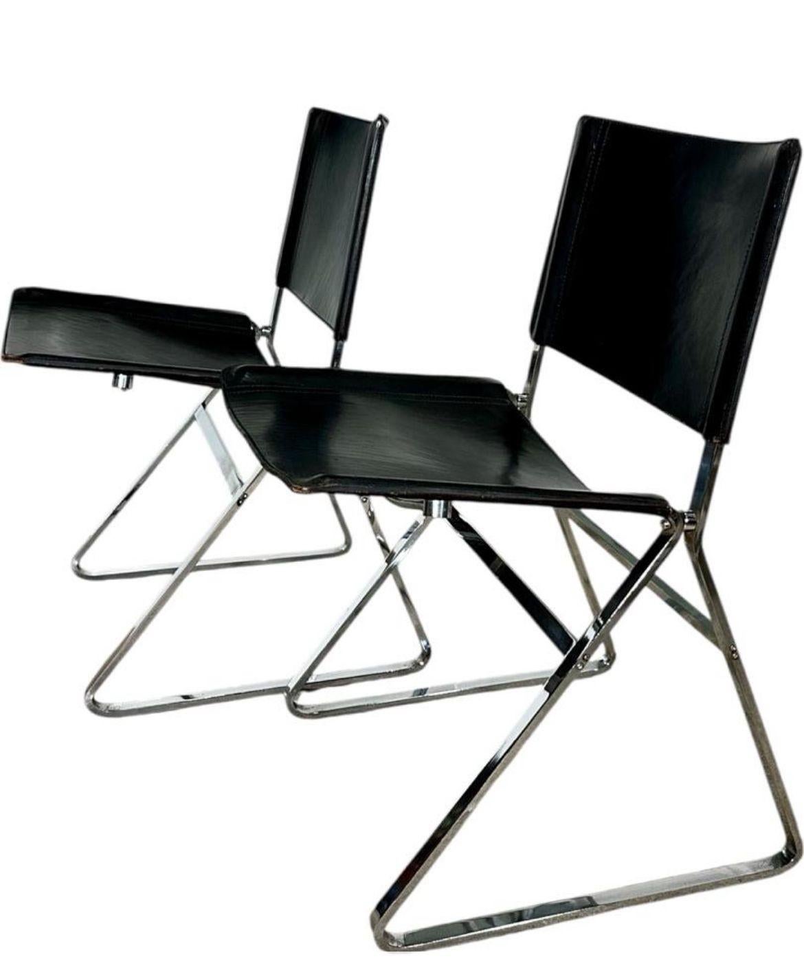 Italienische Esszimmerstühle aus Leder und Edelstahl, Italien 1970 (Ende des 20. Jahrhunderts) im Angebot