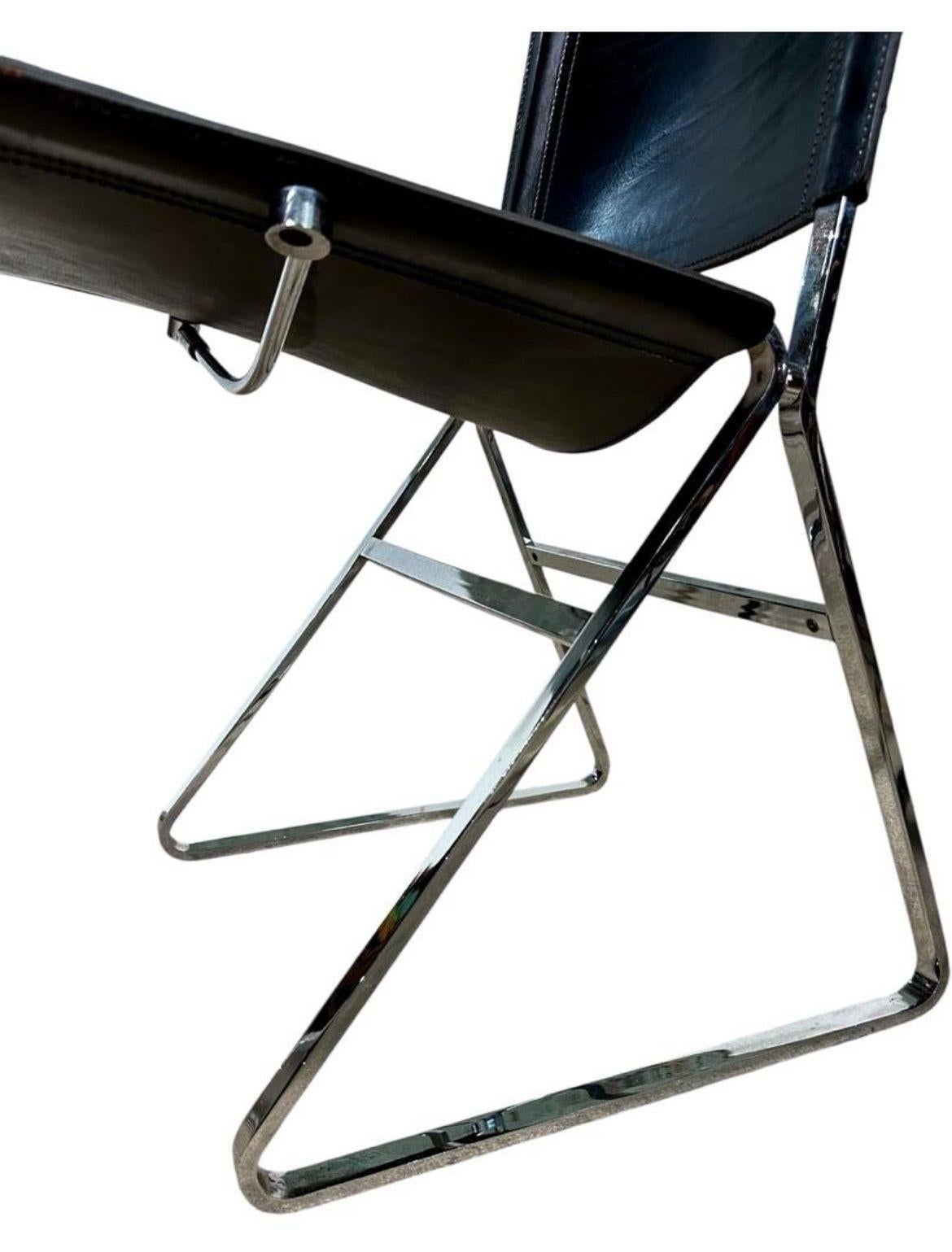 Italienische Esszimmerstühle aus Leder und Edelstahl, Italien 1970 im Angebot 3