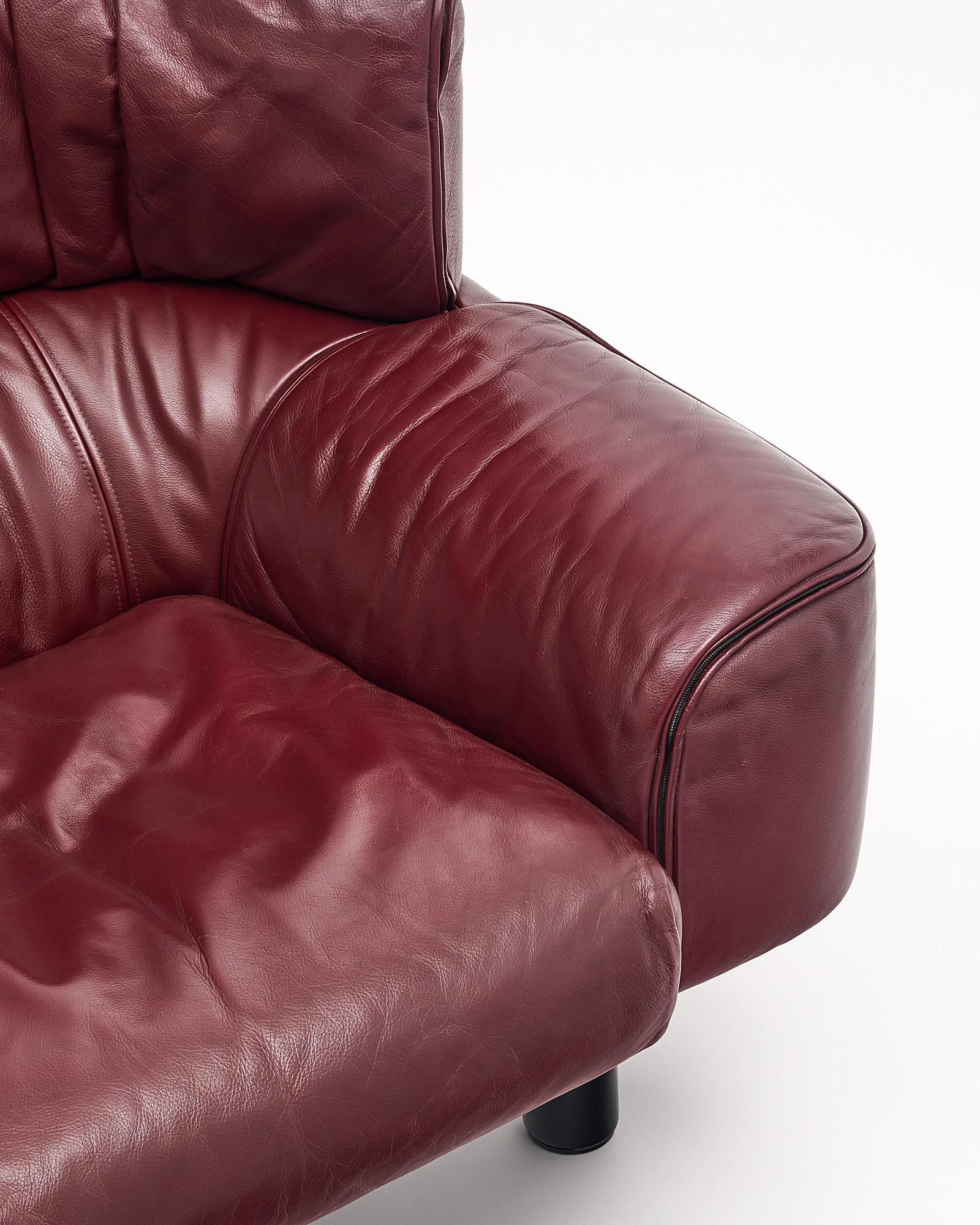 Late 20th Century Italian Leather Armchairs by Cassina 