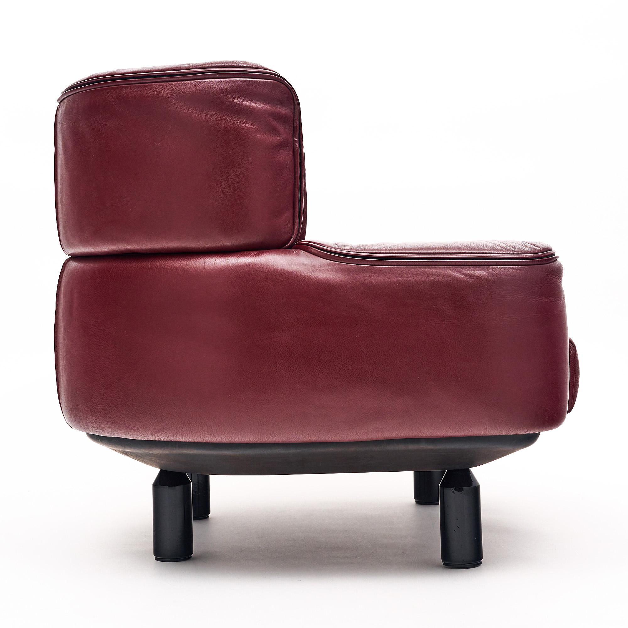 Italian Leather Armchairs by Cassina  3