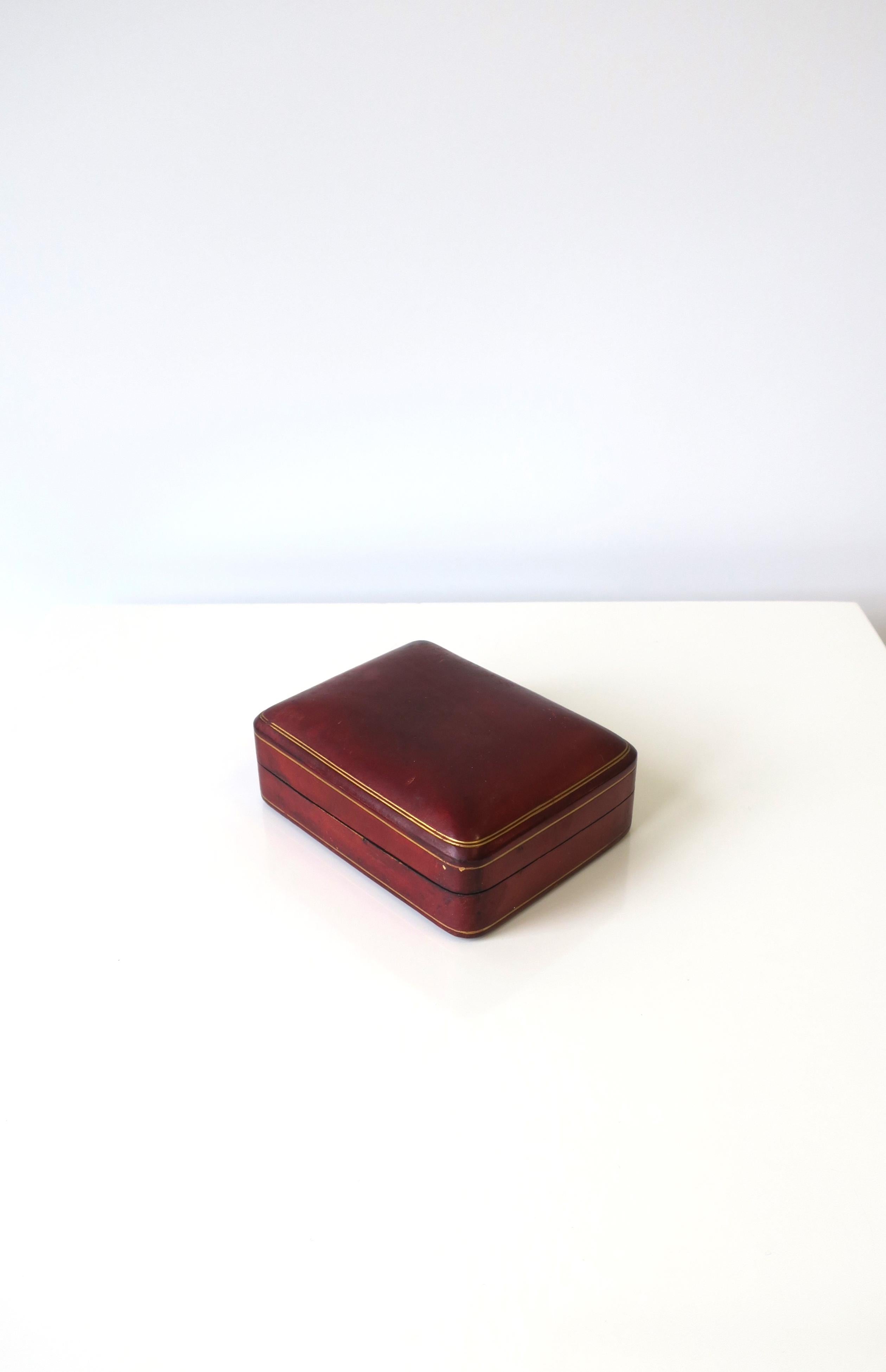 leather jewelry box made in italy
