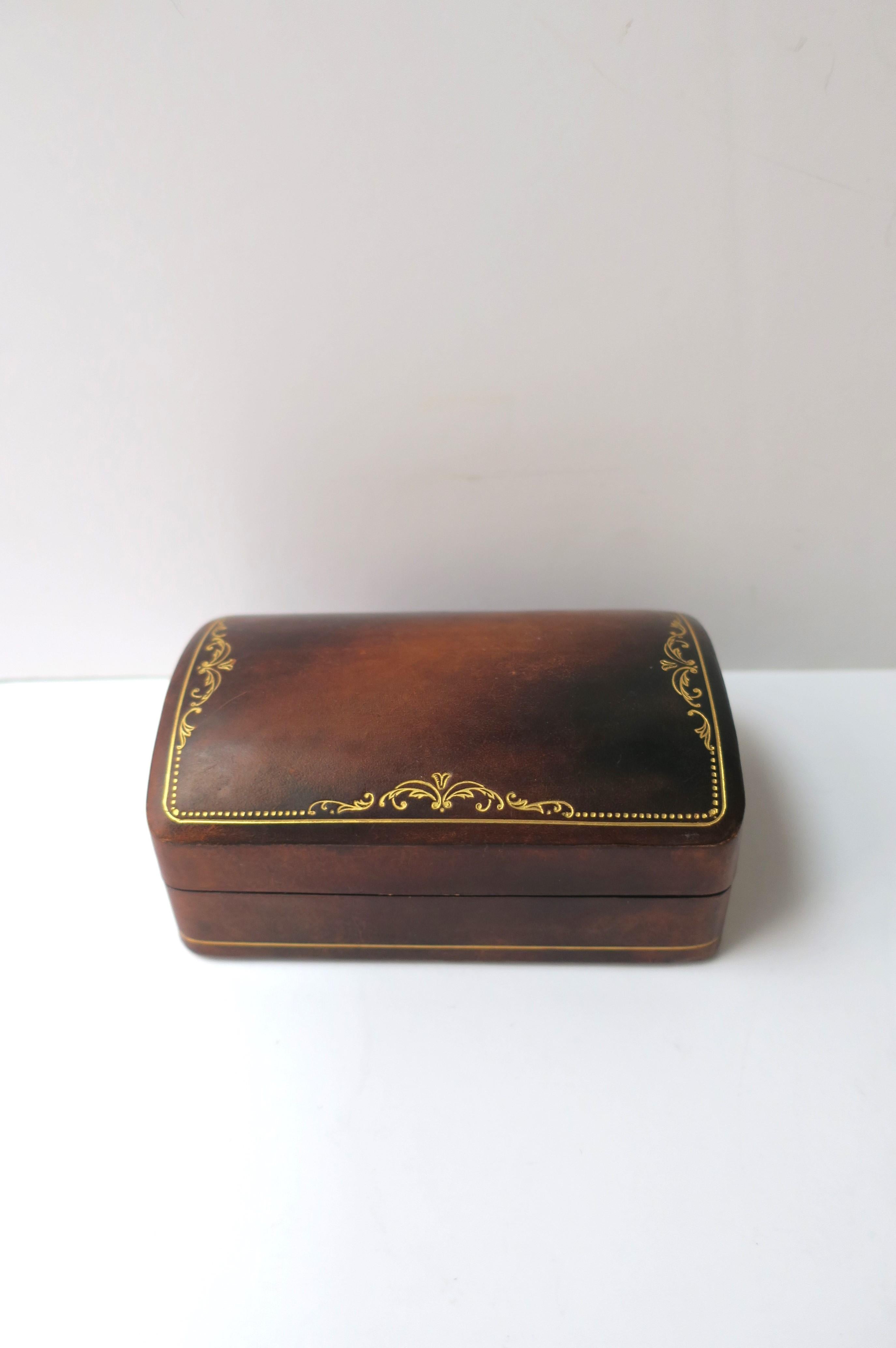 Italian Leather Jewelry Box For Sale 5