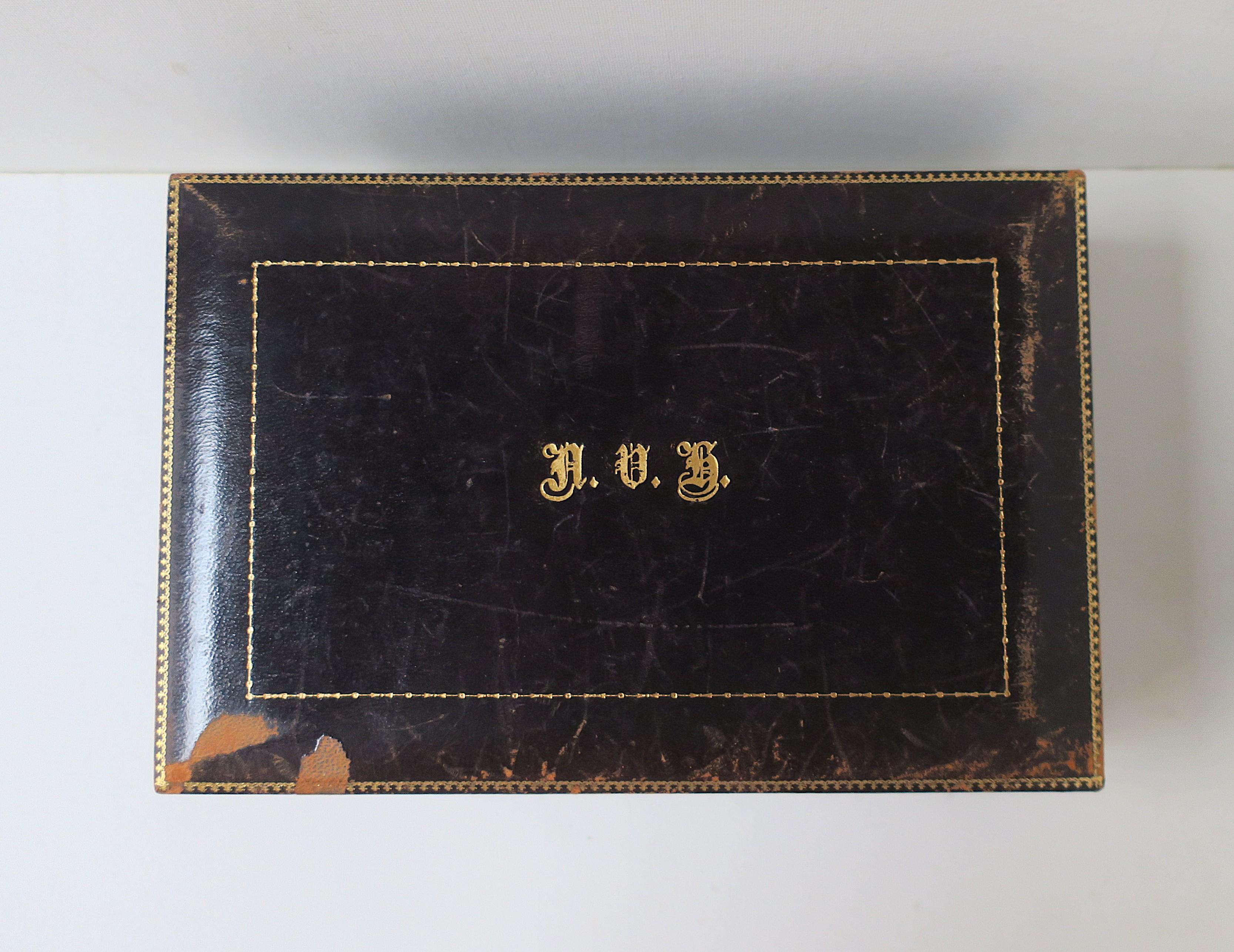 Cuir Boîte à bijoux italienne en cuir en vente