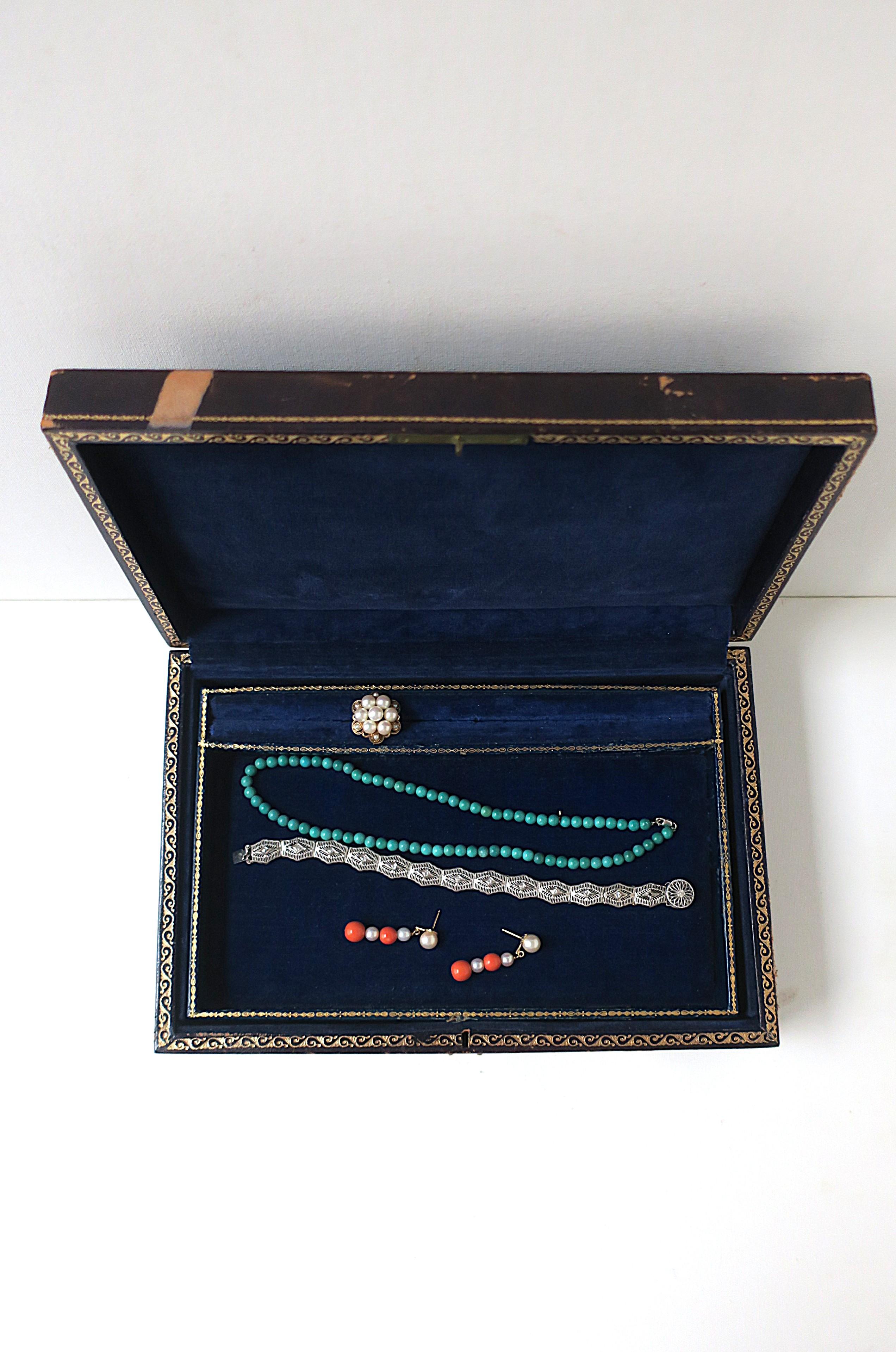 Boîte à bijoux italienne en cuir en vente 2