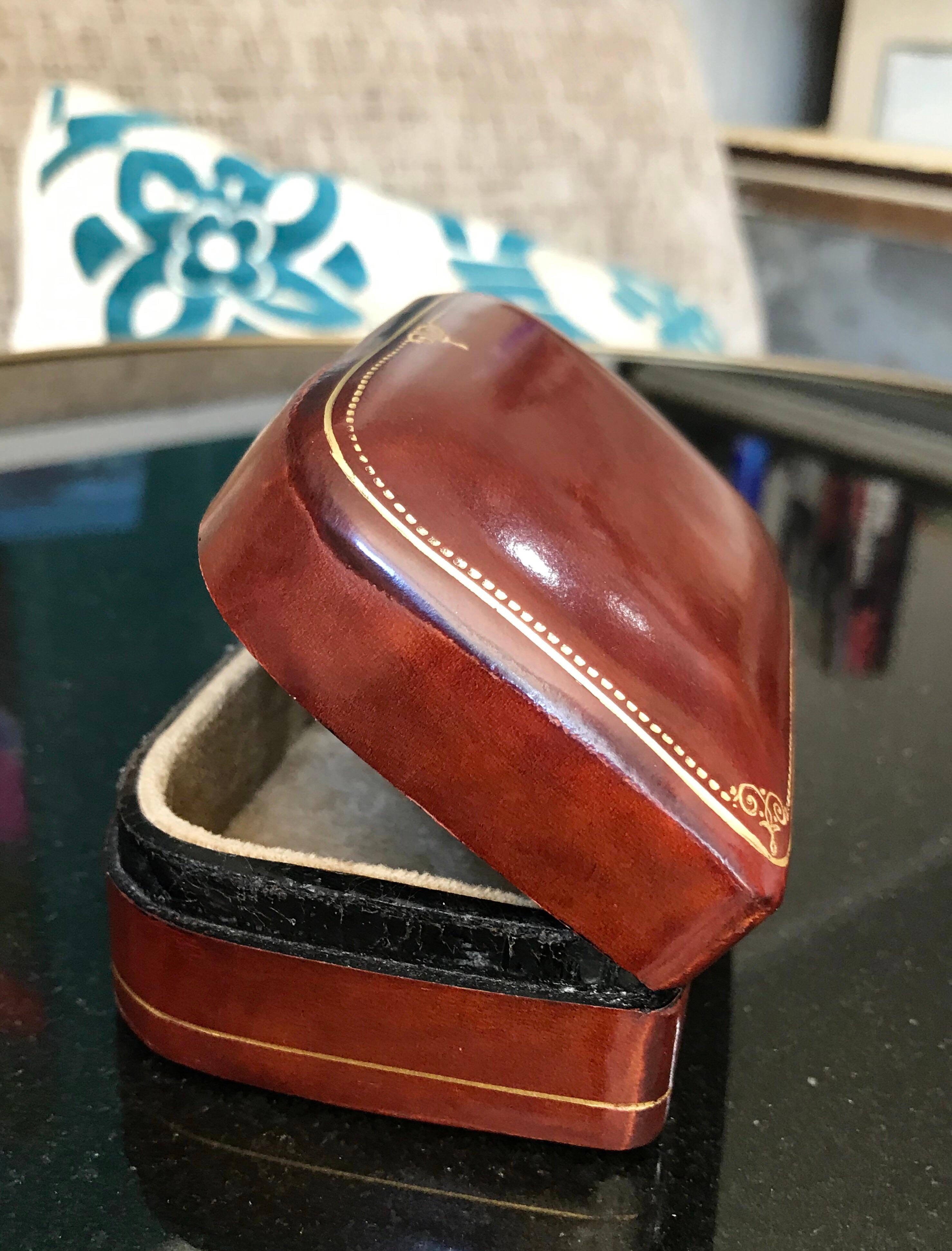 20th Century Italian Leather Jewelry Box For Sale