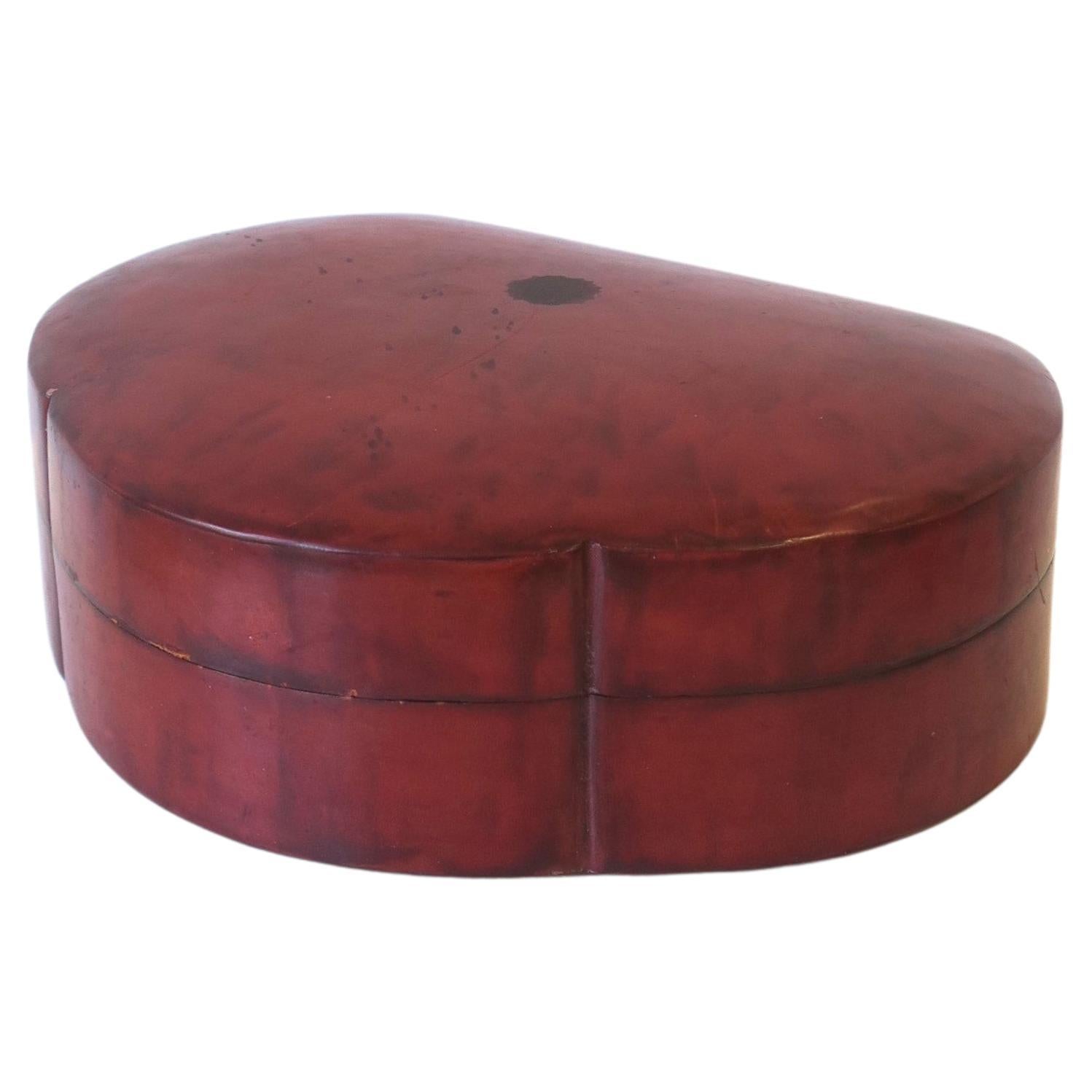 Italian Leather Jewelry Box with Scalloped Design