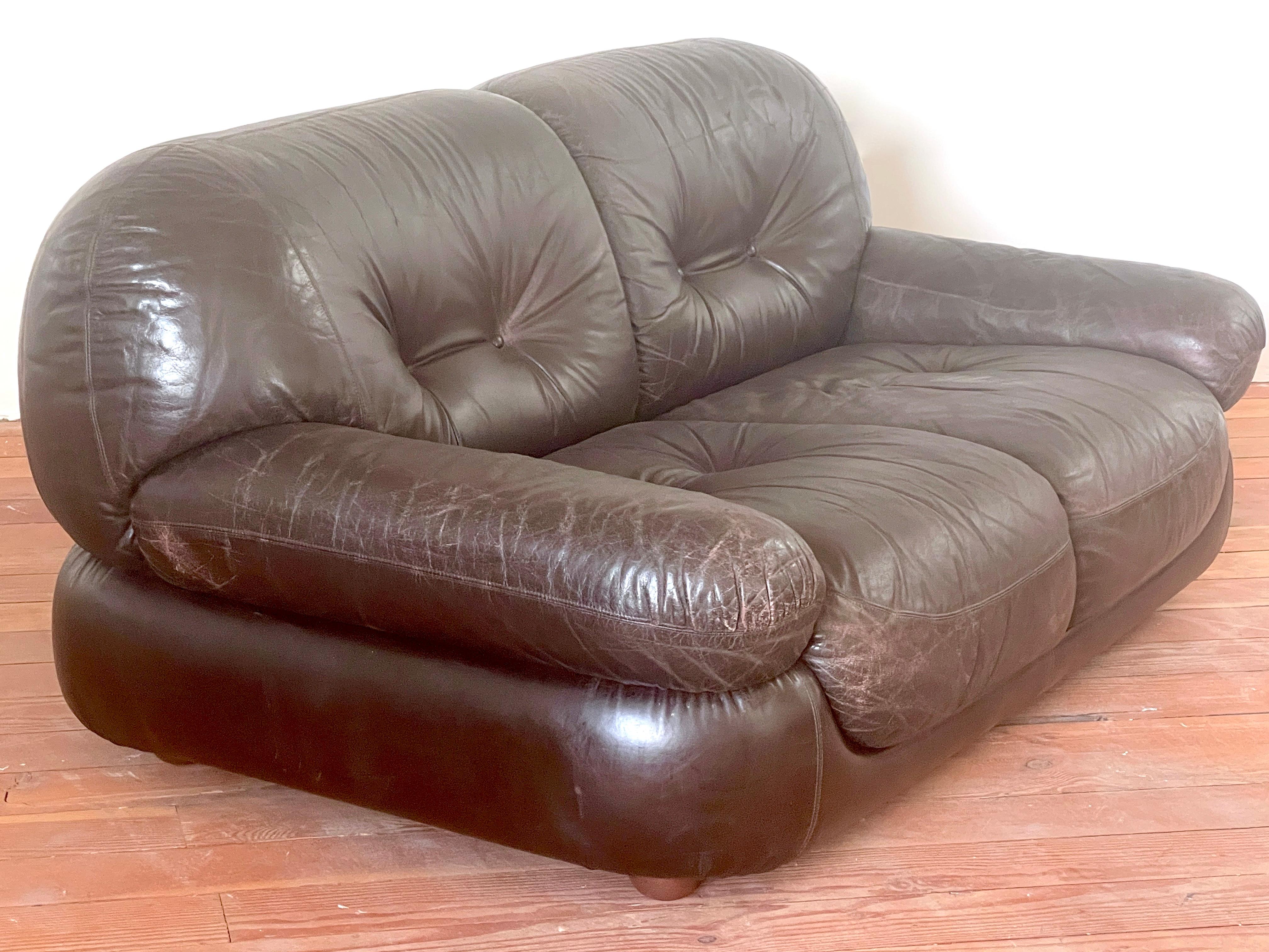 Italian Leather Loveseat In Good Condition For Sale In Beverly Hills, CA