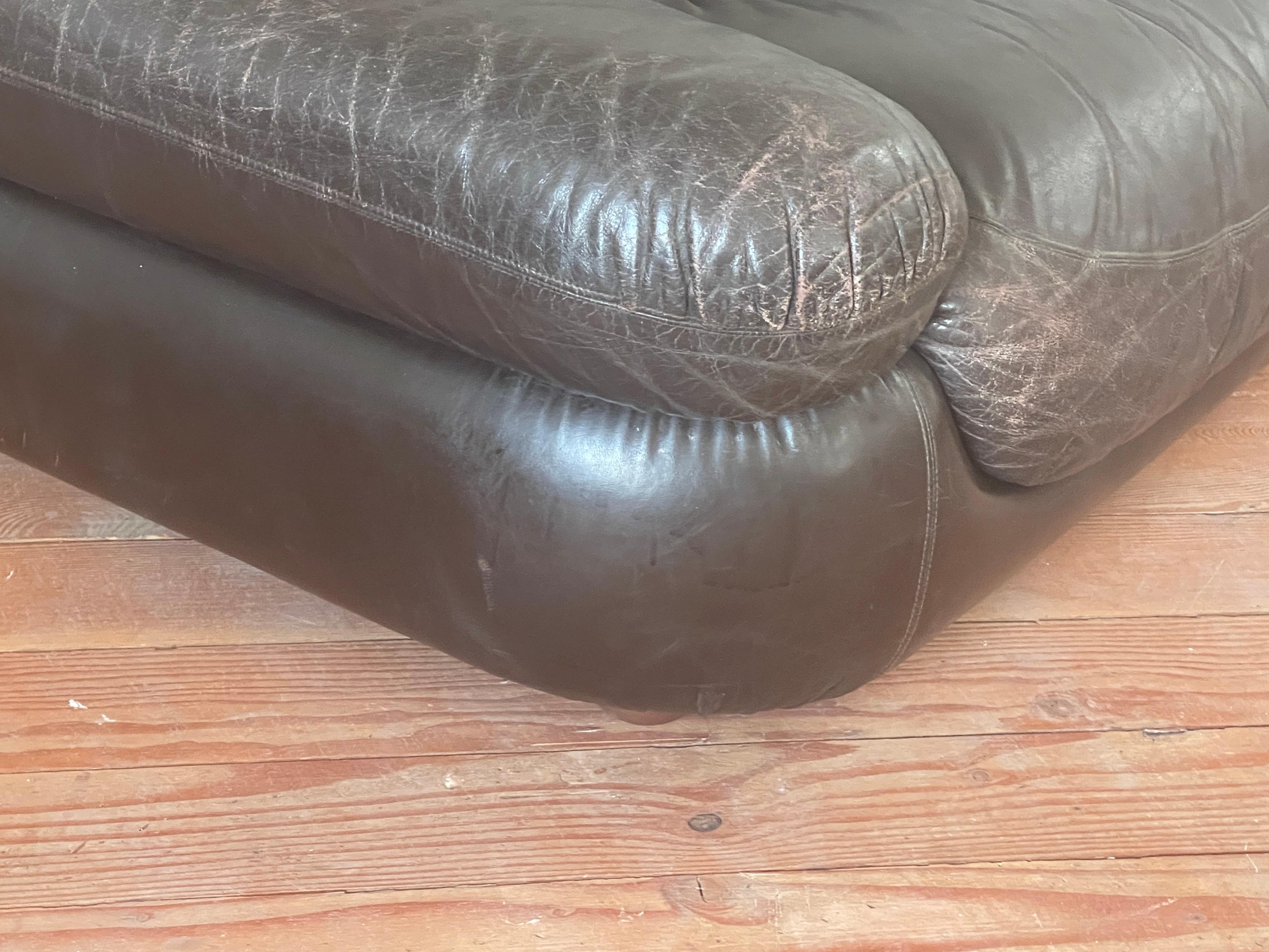 Late 20th Century Italian Leather Loveseat For Sale