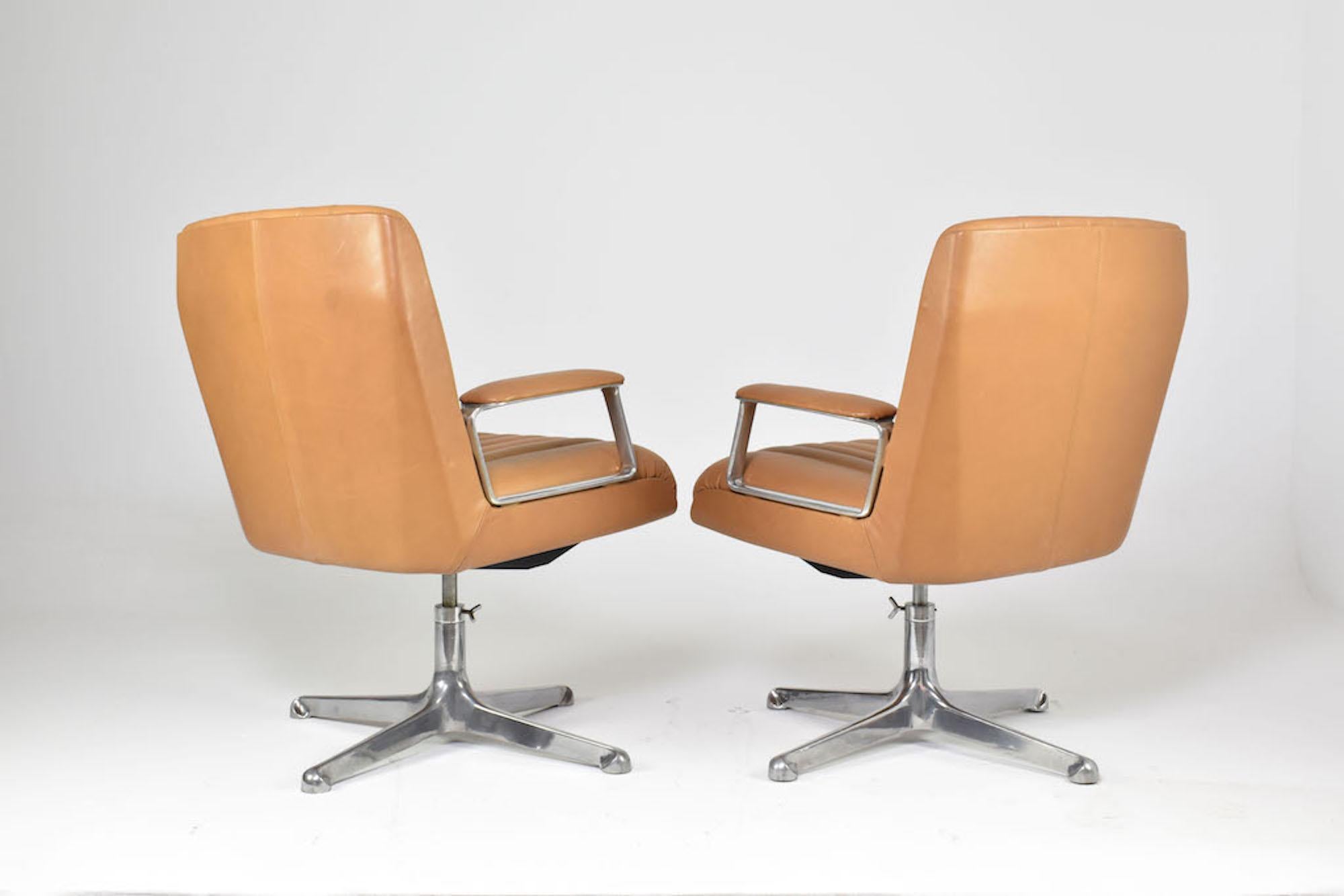 Italian Leather Office Chair Set by Osvaldo Borsani for Tecno Milano, 1960s For Sale 6