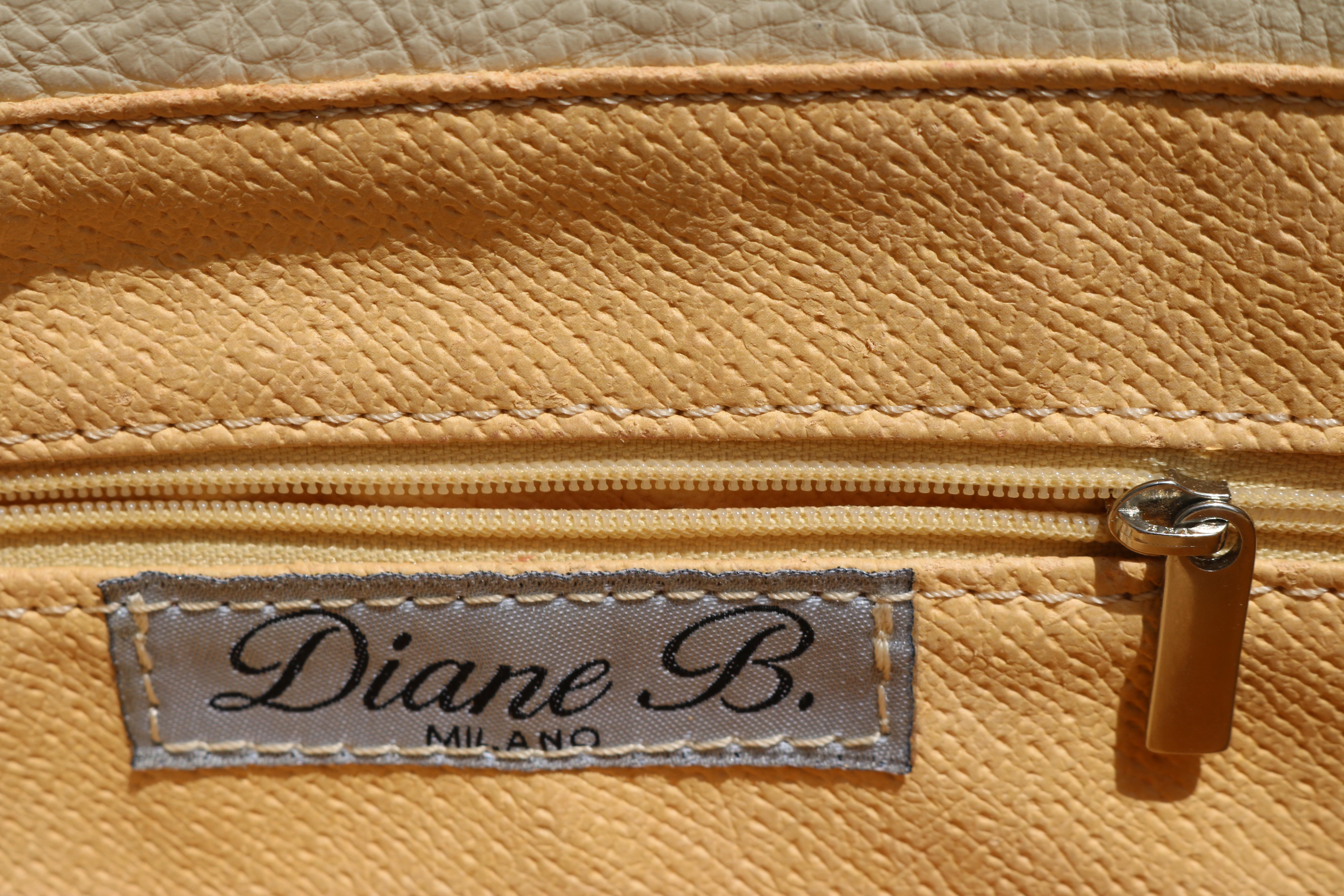 Beige Italian Leather Shoulder Handbag by Diane B., Milano-Hermes style For Sale