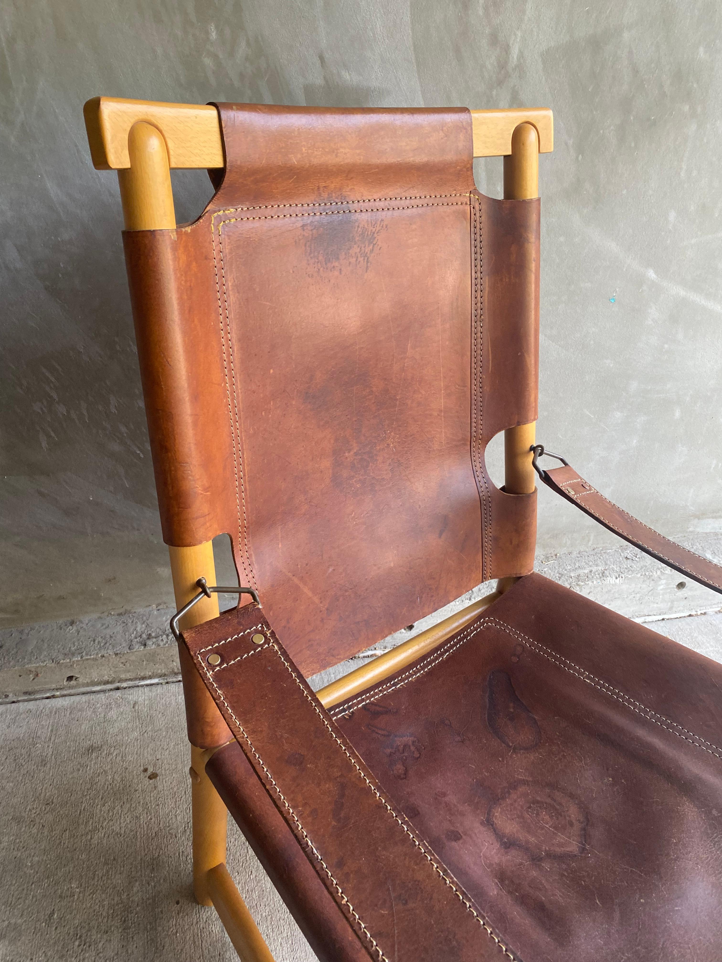 Mid-Century Modern Italian Leather Sling Chair, 1960's For Sale