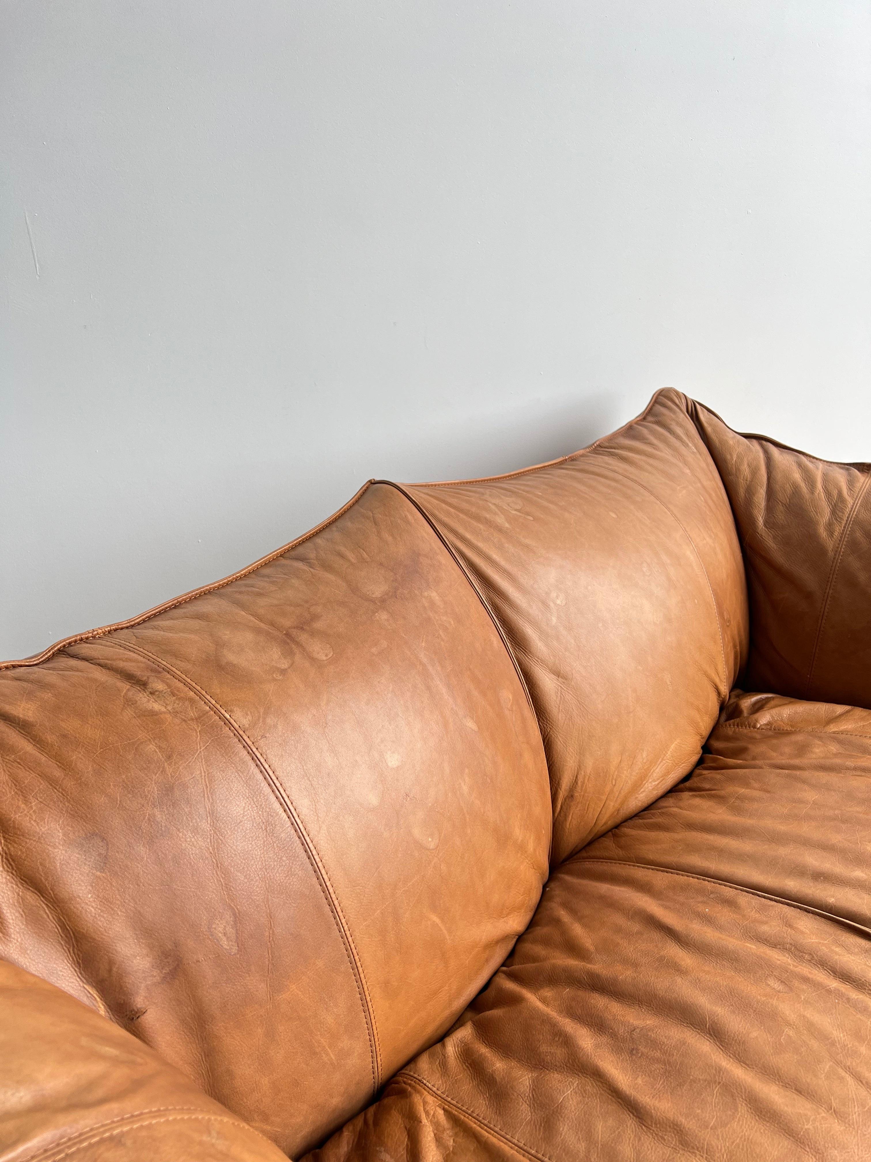 Italian Leather Sofa by Mario Bellini le Bambole for B&B Italia 1970s For Sale 5
