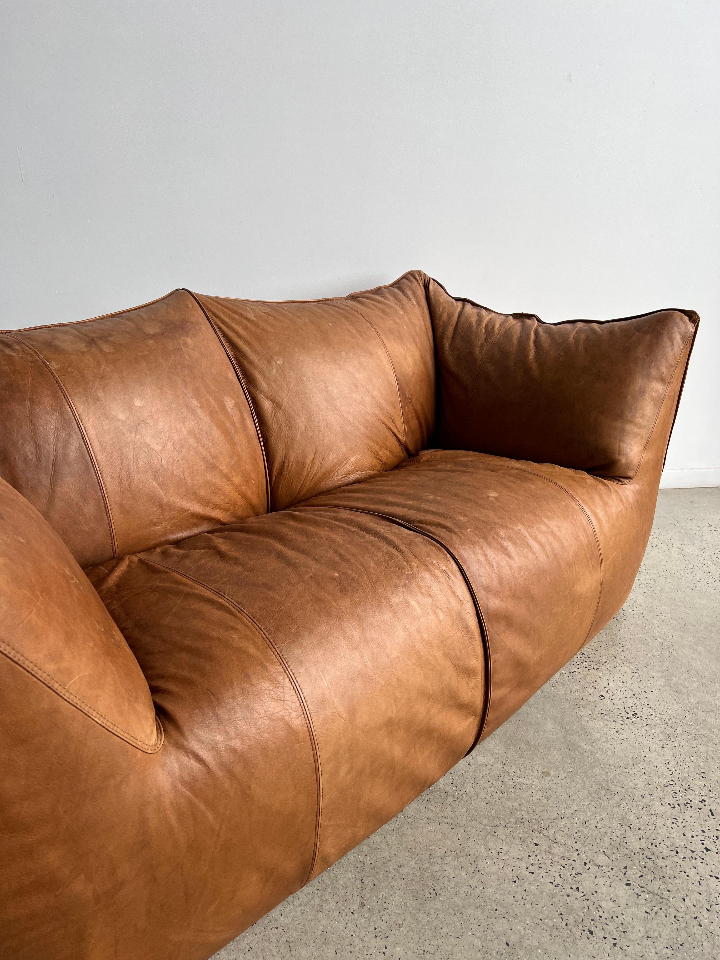 Italian Leather Sofa by Mario Bellini le Bambole for B&B Italia 1970s For Sale 4