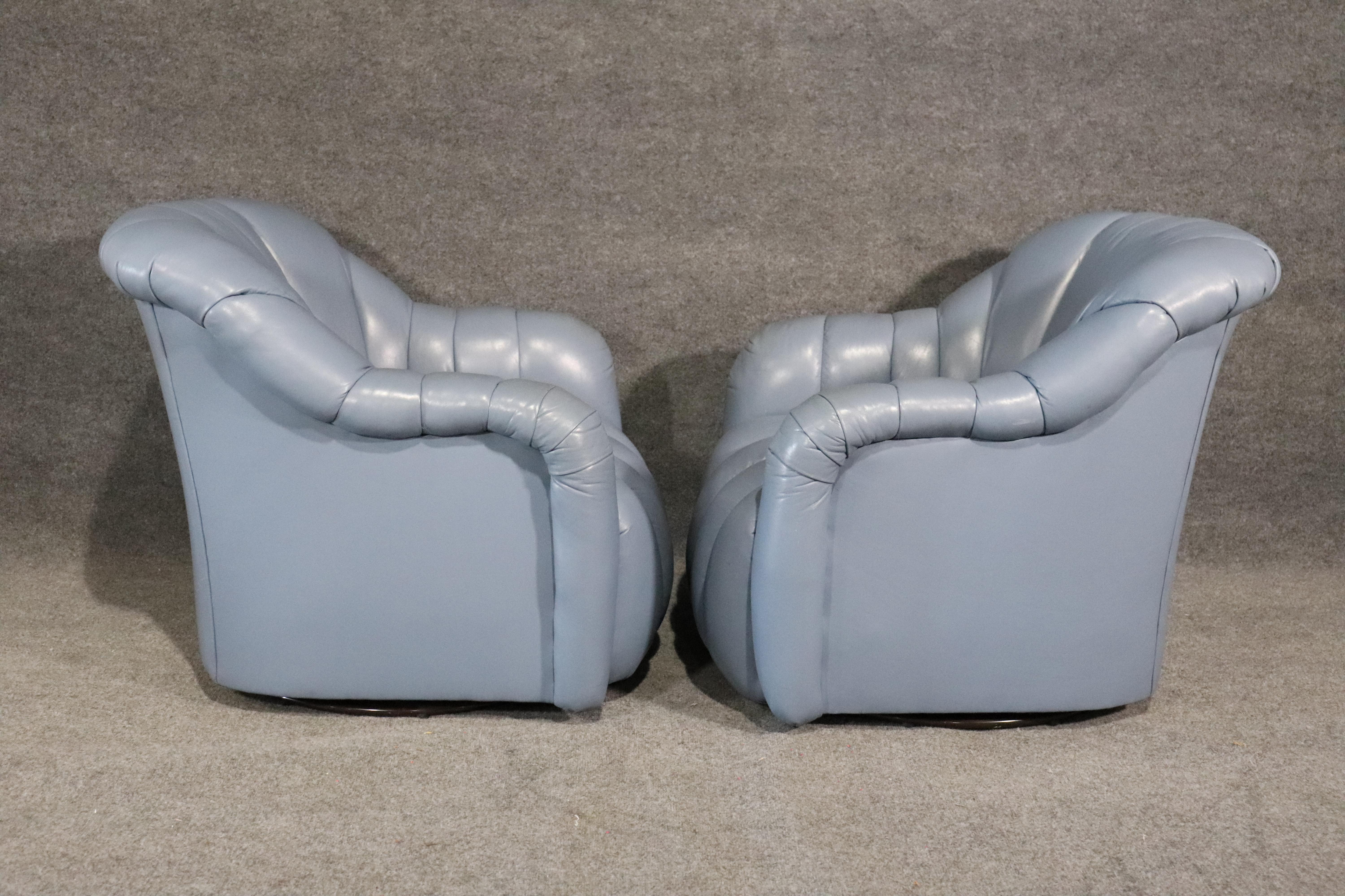 20th Century Italian Leather Swivel Chairs For Sale