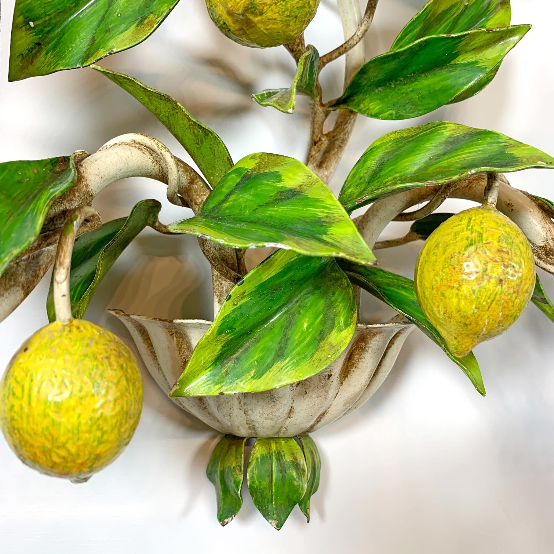 Italian Lemon and Oranges Tole Wall Lights 1950s In Good Condition In Hastings, GB