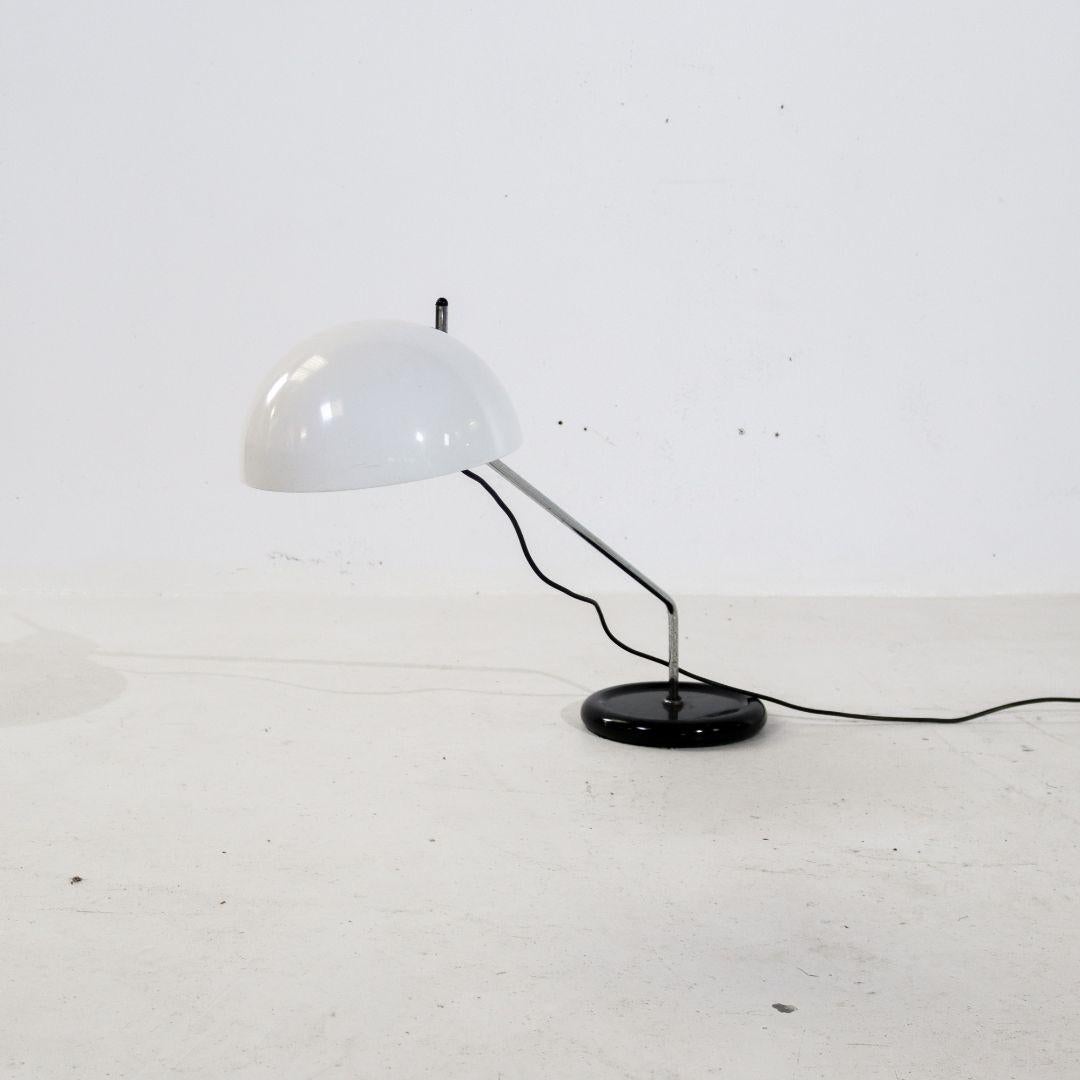 Table lamp model 