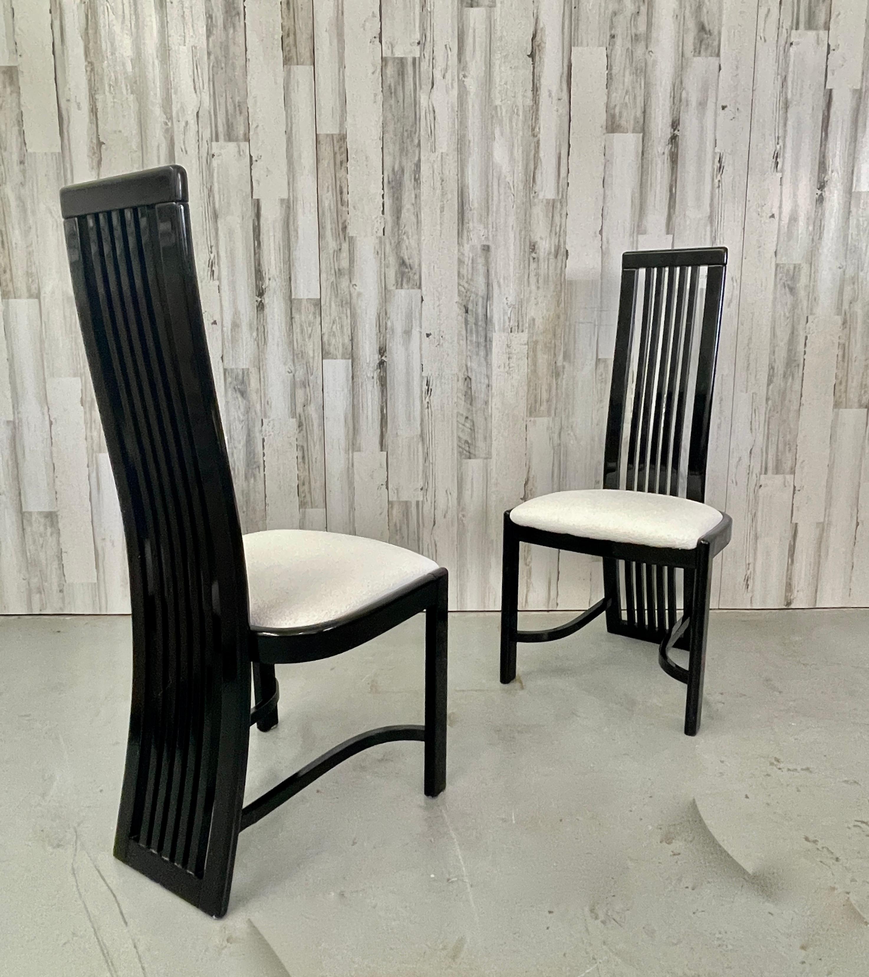 Italienische Liberty Furniture Industrie Esszimmerstühle im Angebot 7